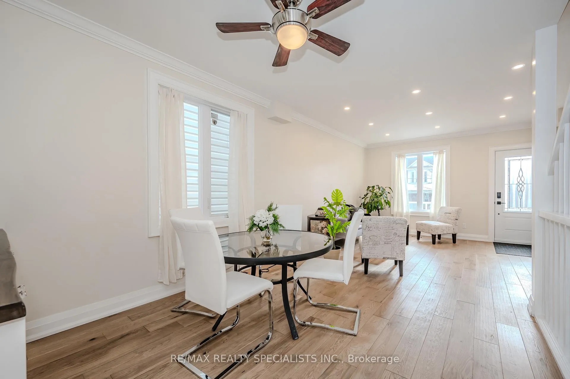 Photo 8 of 262 Withrow Avenue, Toronto, North Riverdale — HOMEH