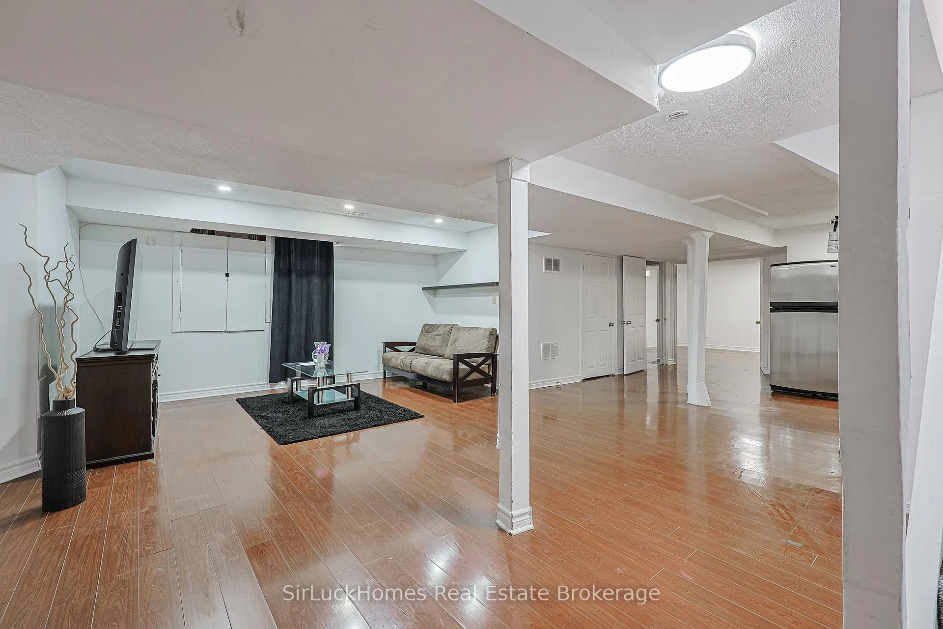 Photo 8 of 83 Rocky Mountain Crescent, Brampton, Sandringham-Wellington — HOMEH