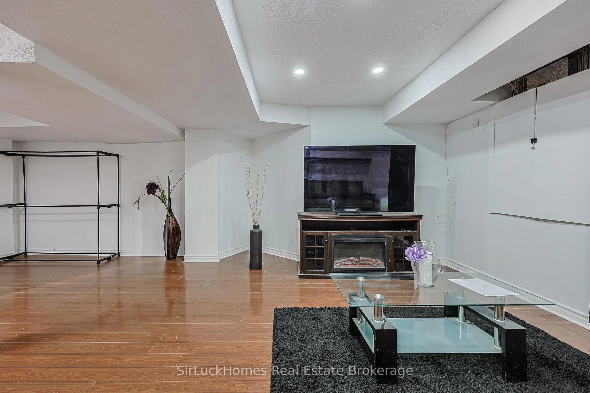Photo 11 of 83 Rocky Mountain Crescent, Brampton, Sandringham-Wellington — HOMEH