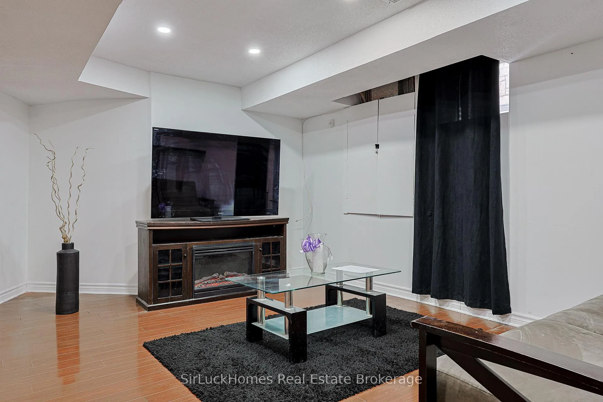 Photo 12 of 83 Rocky Mountain Crescent, Brampton, Sandringham-Wellington — HOMEH