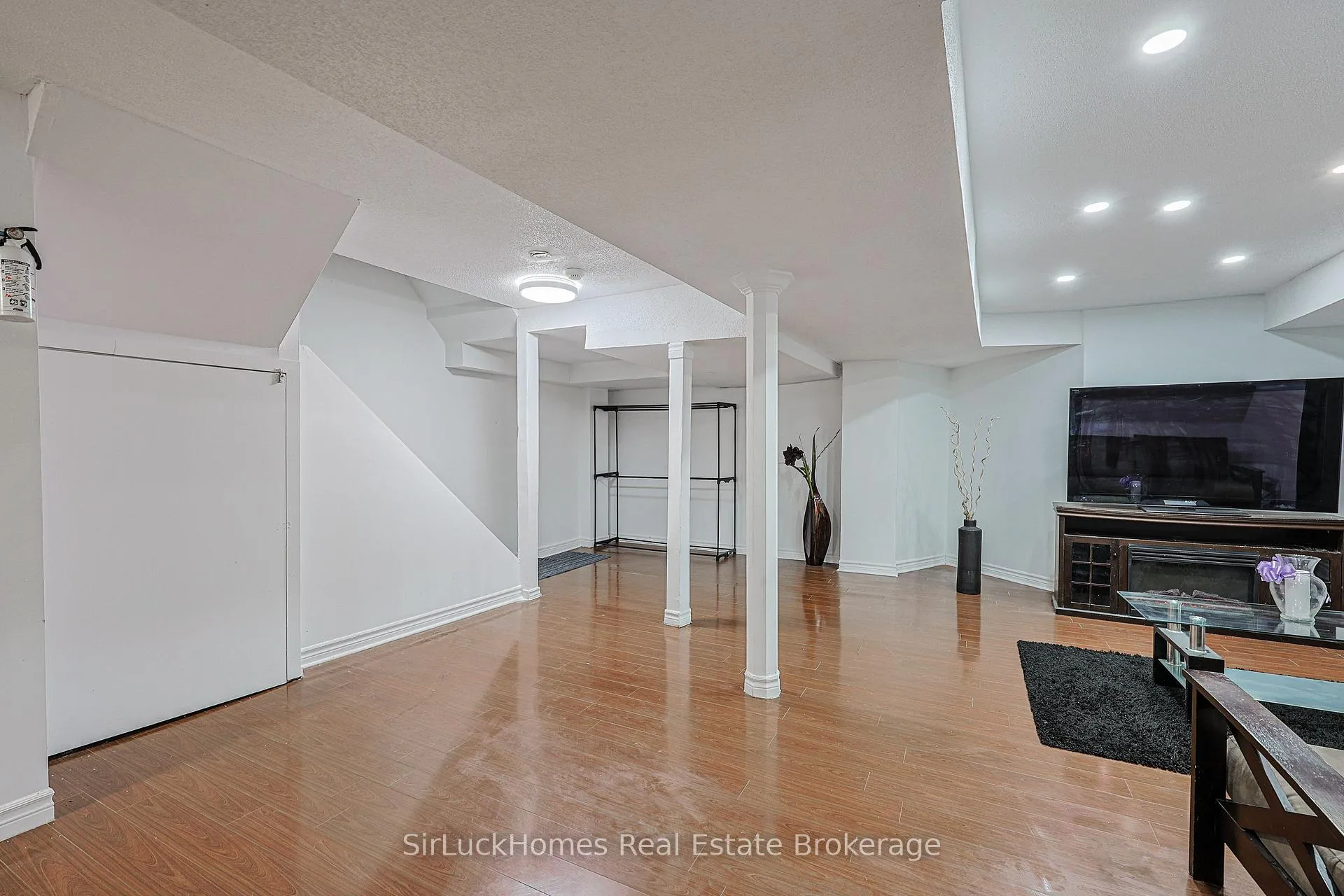 Photo 14 of 83 Rocky Mountain Crescent, Brampton, Sandringham-Wellington — HOMEH