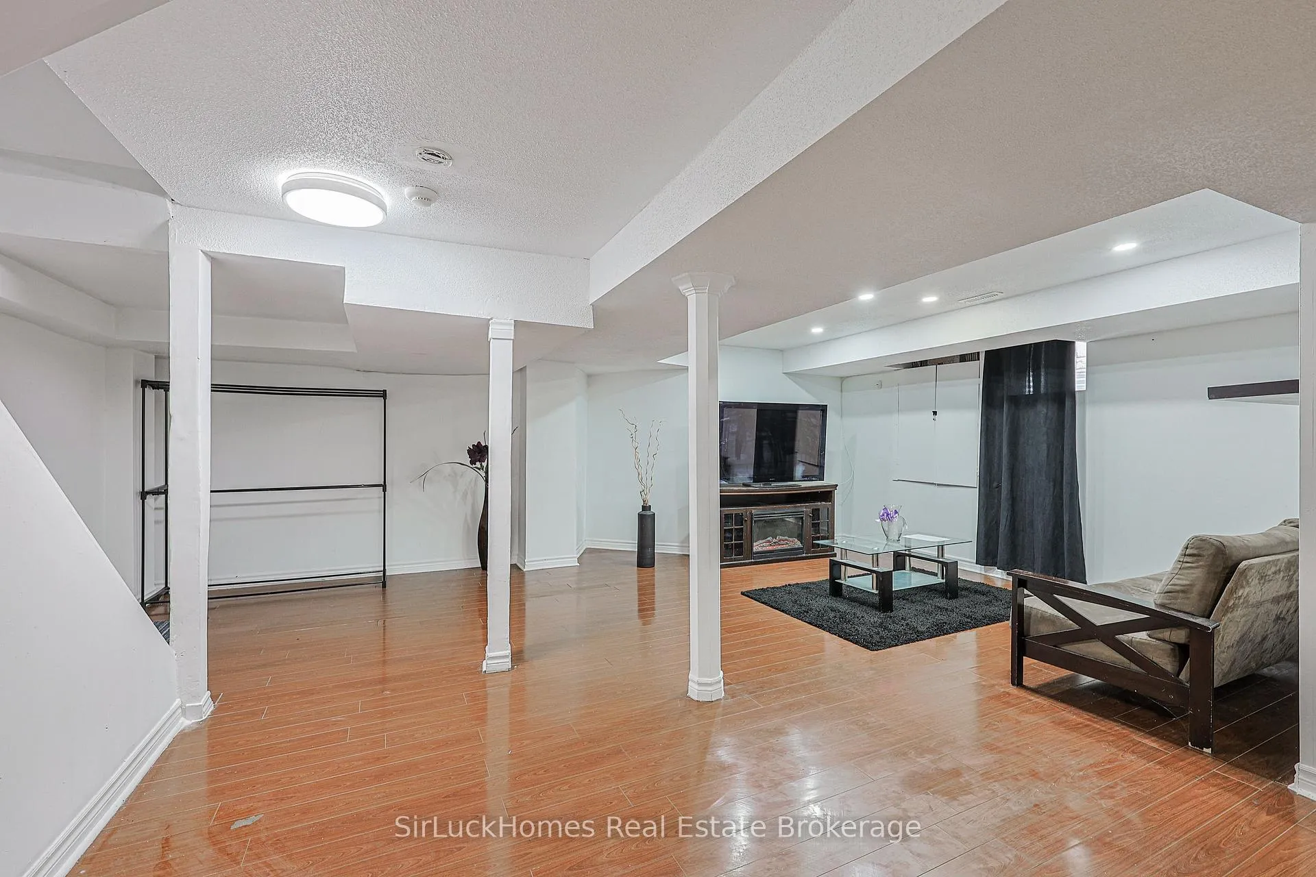 Photo 15 of 83 Rocky Mountain Crescent, Brampton, Sandringham-Wellington — HOMEH