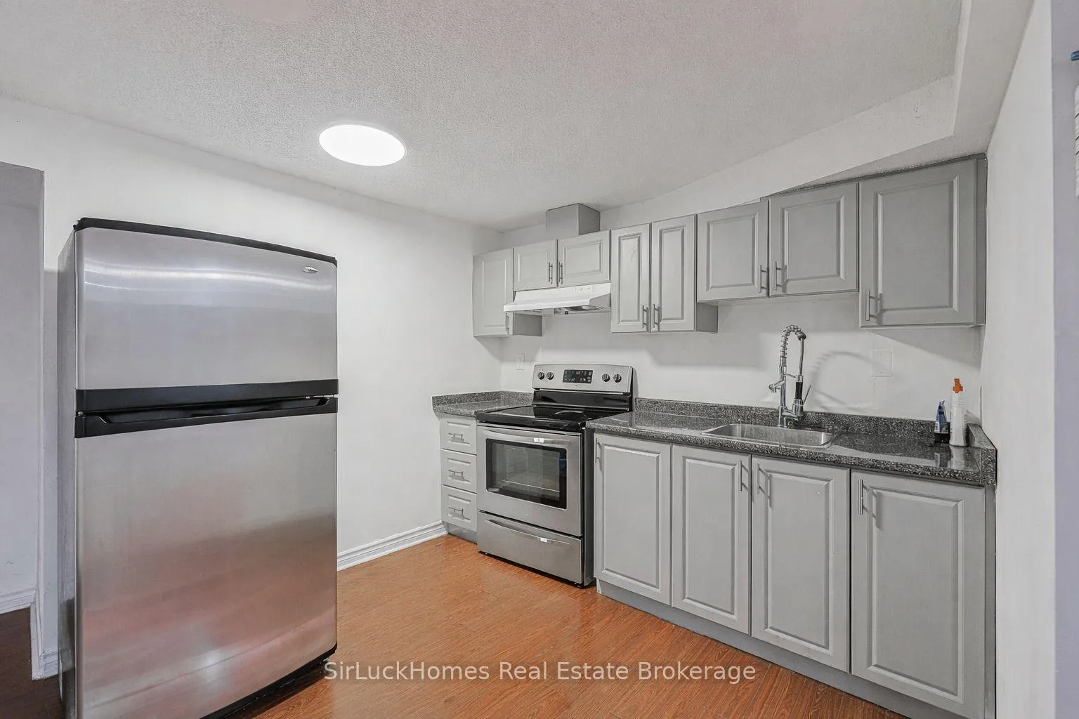 Photo 17 of 83 Rocky Mountain Crescent, Brampton, Sandringham-Wellington — HOMEH