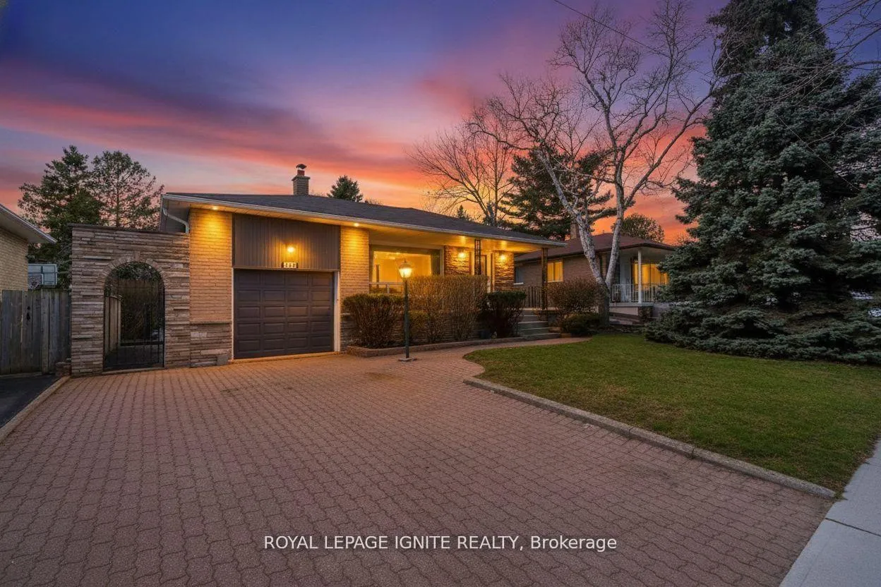 Photo 1 of 174 Darlingside Drive, Scarborough, West Hill — HOMEH