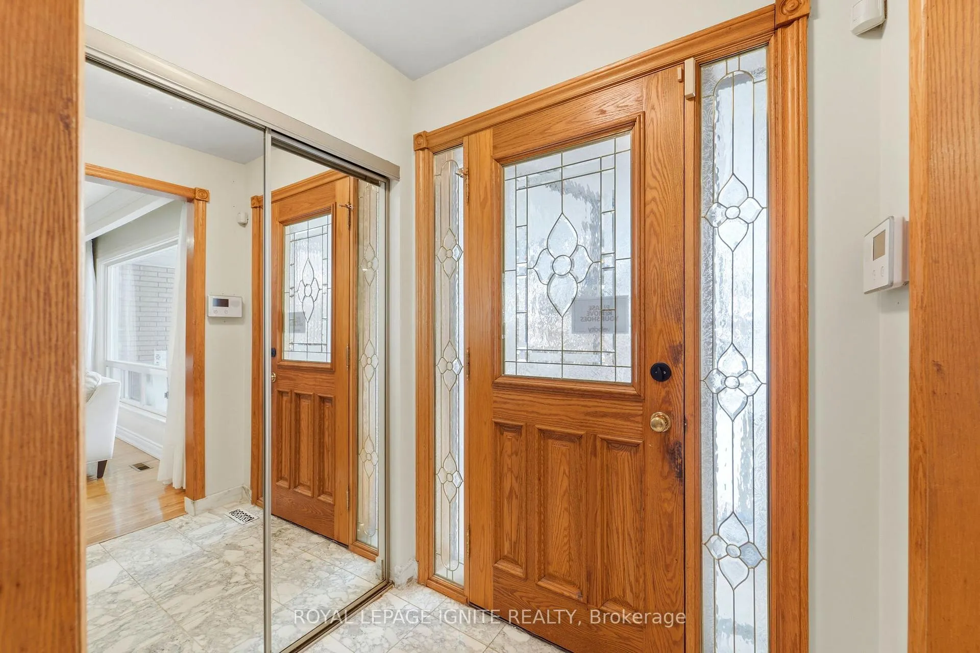 Photo 4 of 174 Darlingside Drive, Scarborough, West Hill — HOMEH