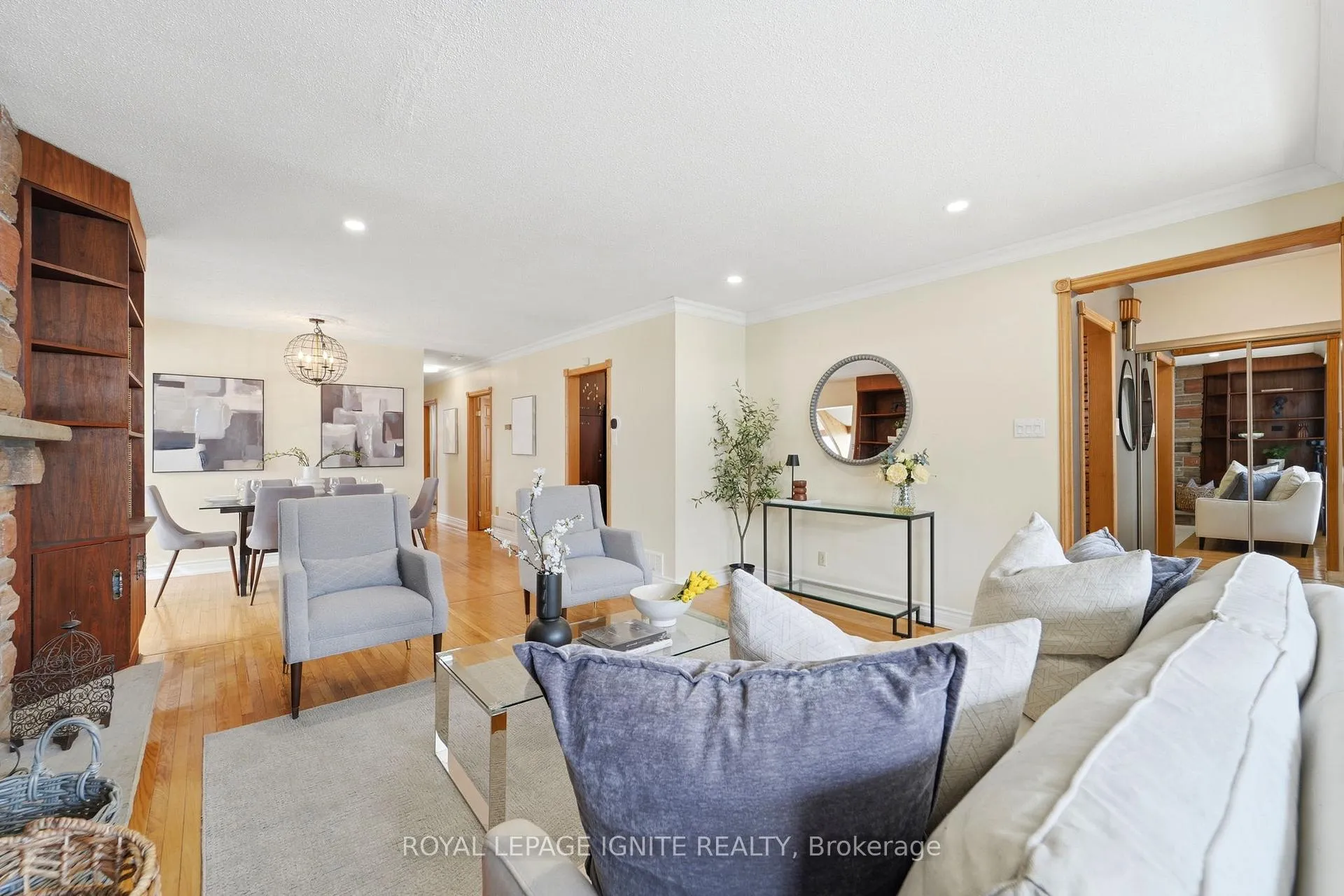 Photo 13 of 174 Darlingside Drive, Scarborough, West Hill — HOMEH