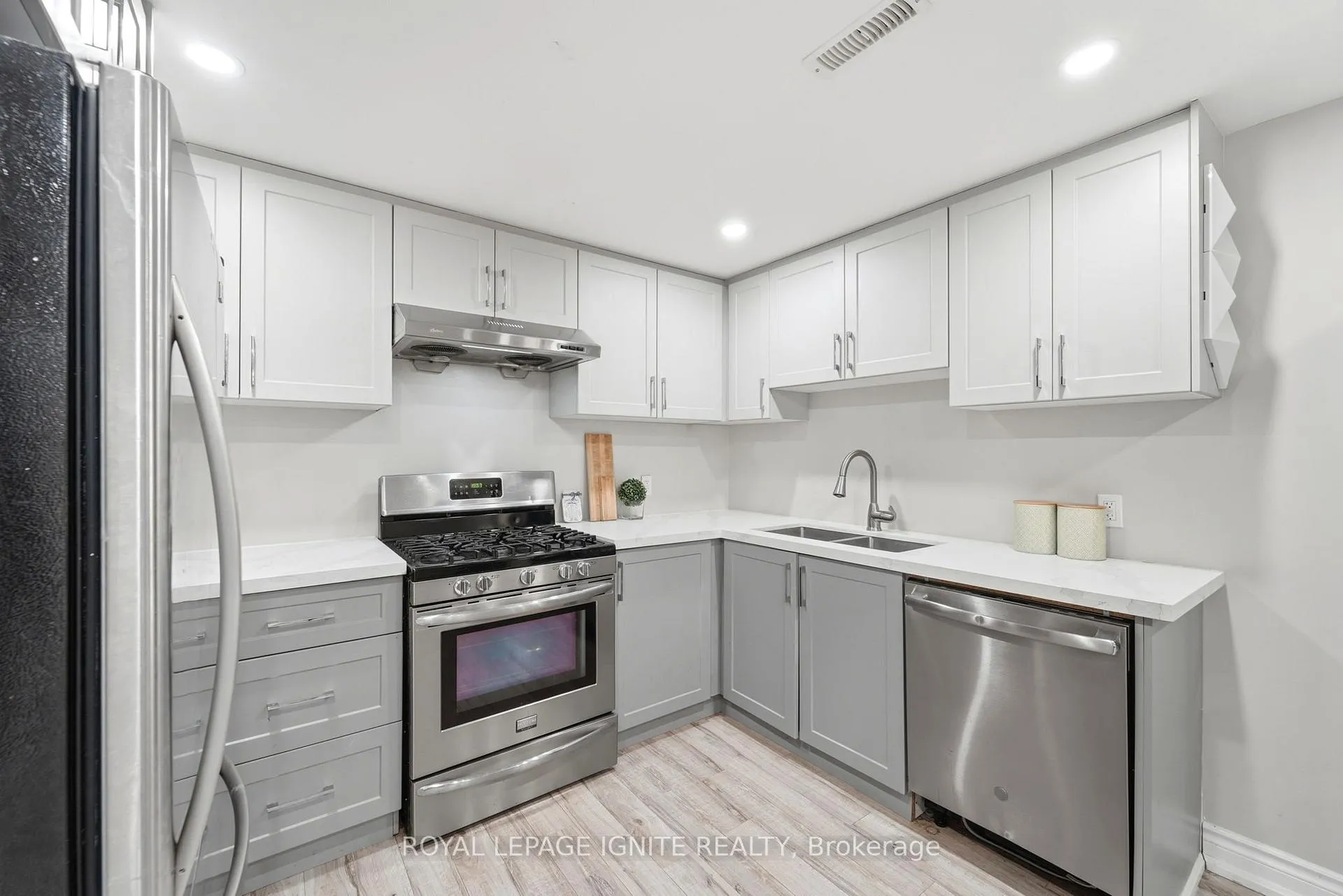 Photo 35 of 174 Darlingside Drive, Scarborough, West Hill — HOMEH