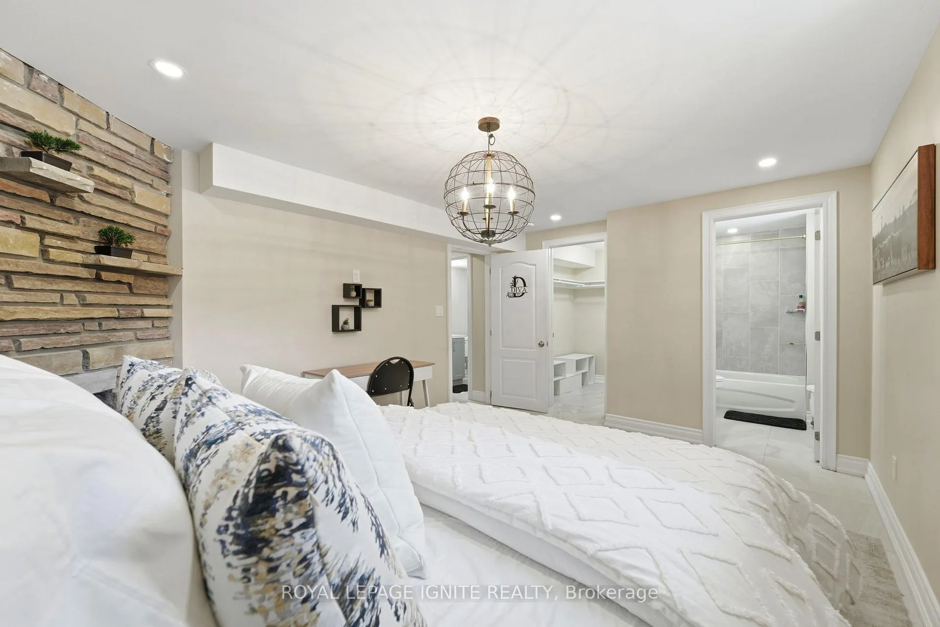 Photo 39 of 174 Darlingside Drive, Scarborough, West Hill — HOMEH