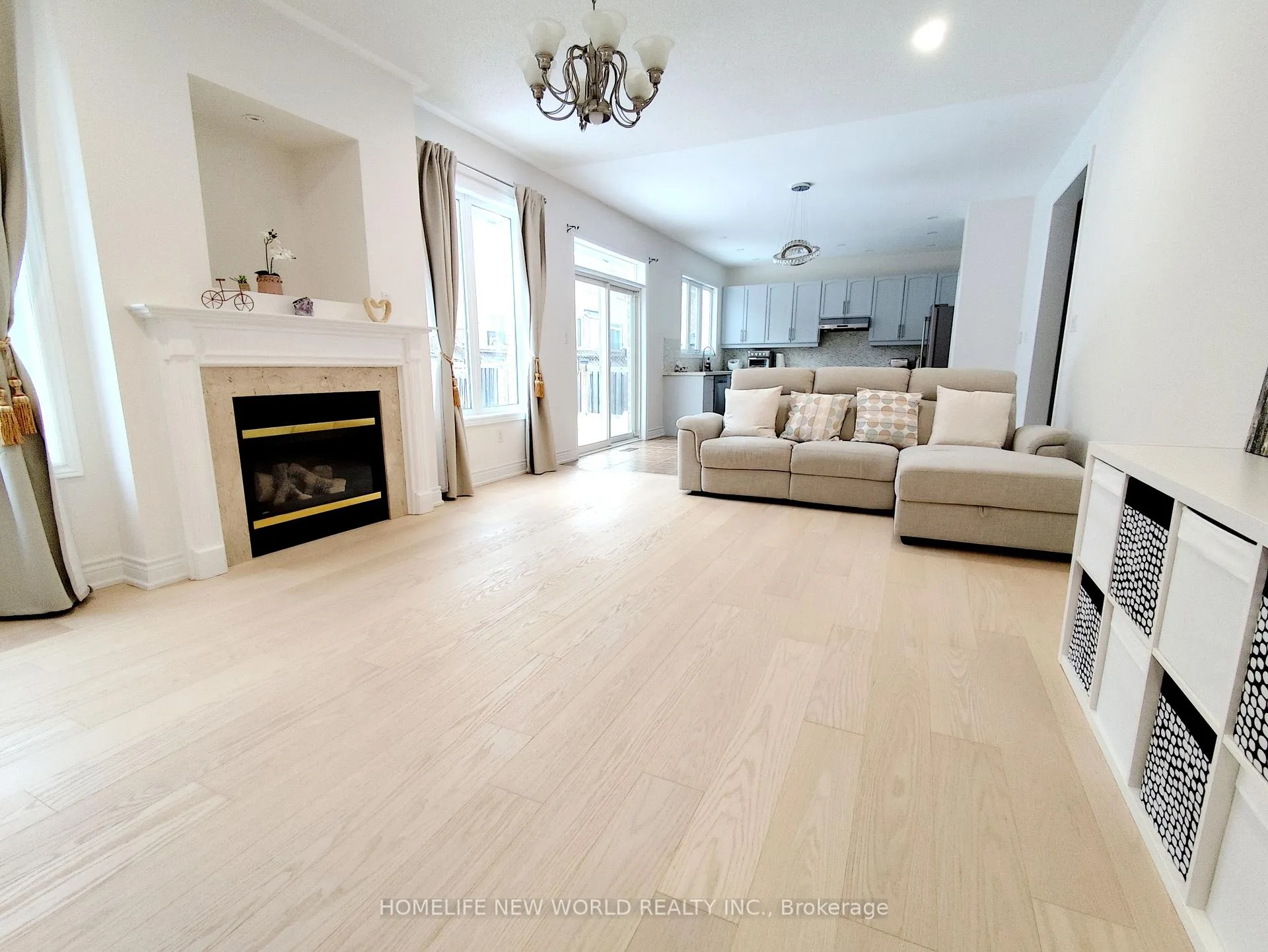 Photo 10 of 53 Larkmead Crescent, Markham, Victoria Manor-Jennings Gate — HOMEH