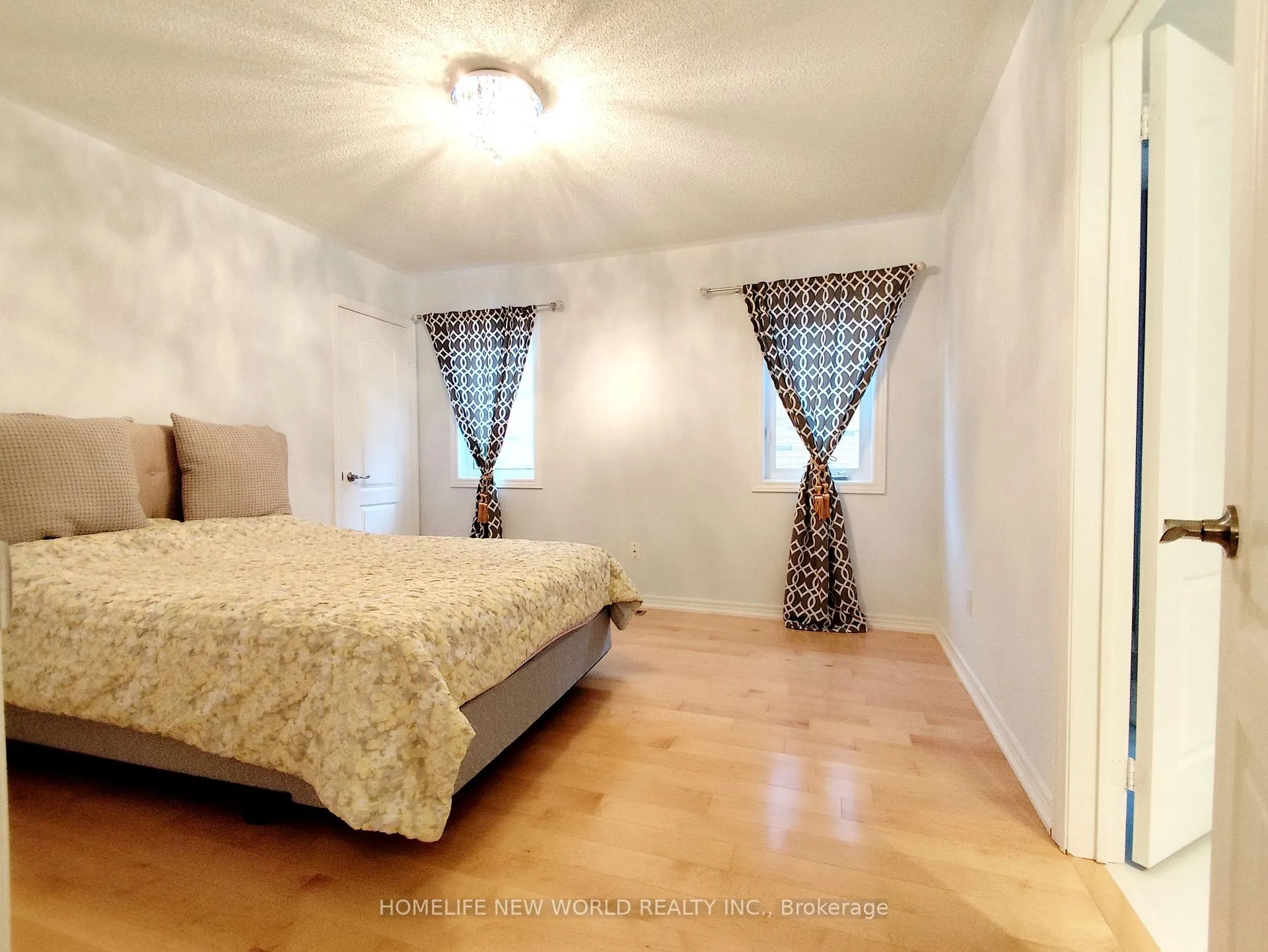 Photo 18 of 53 Larkmead Crescent, Markham, Victoria Manor-Jennings Gate — HOMEH