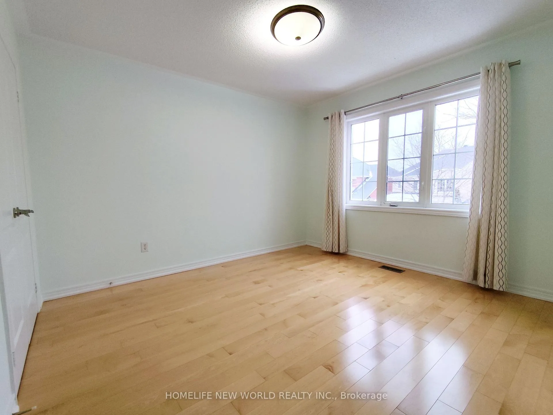 Photo 21 of 53 Larkmead Crescent, Markham, Victoria Manor-Jennings Gate — HOMEH