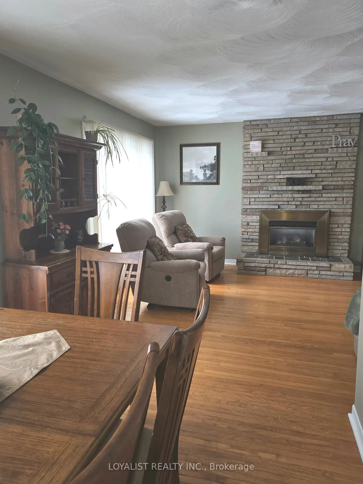 Photo 6 of 80 Lemoine Street, Belleville, Belleville Ward — HOMEH