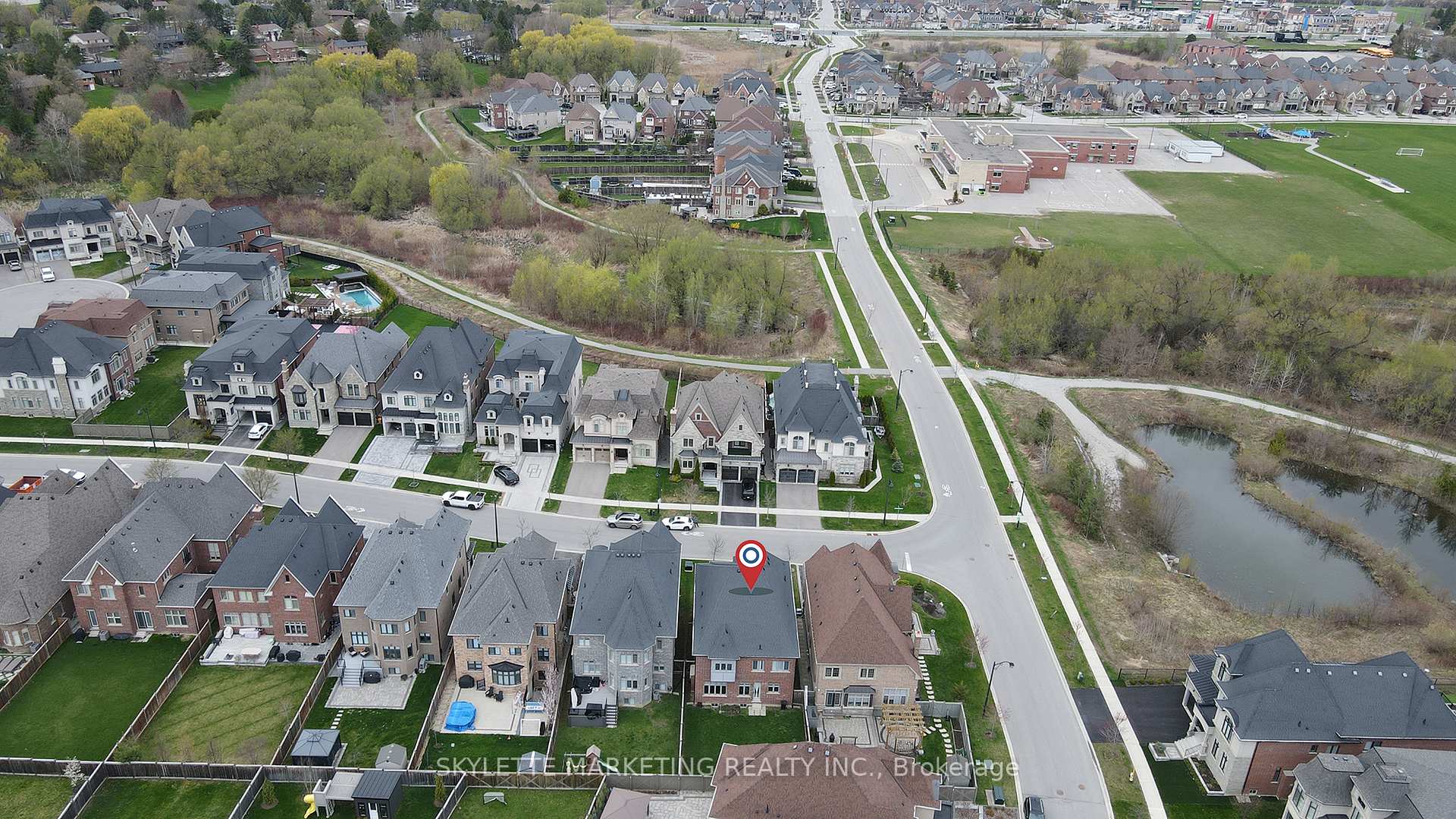 Photo 36 of 3 Lavender Valley Drive, King, King City — HOMEH