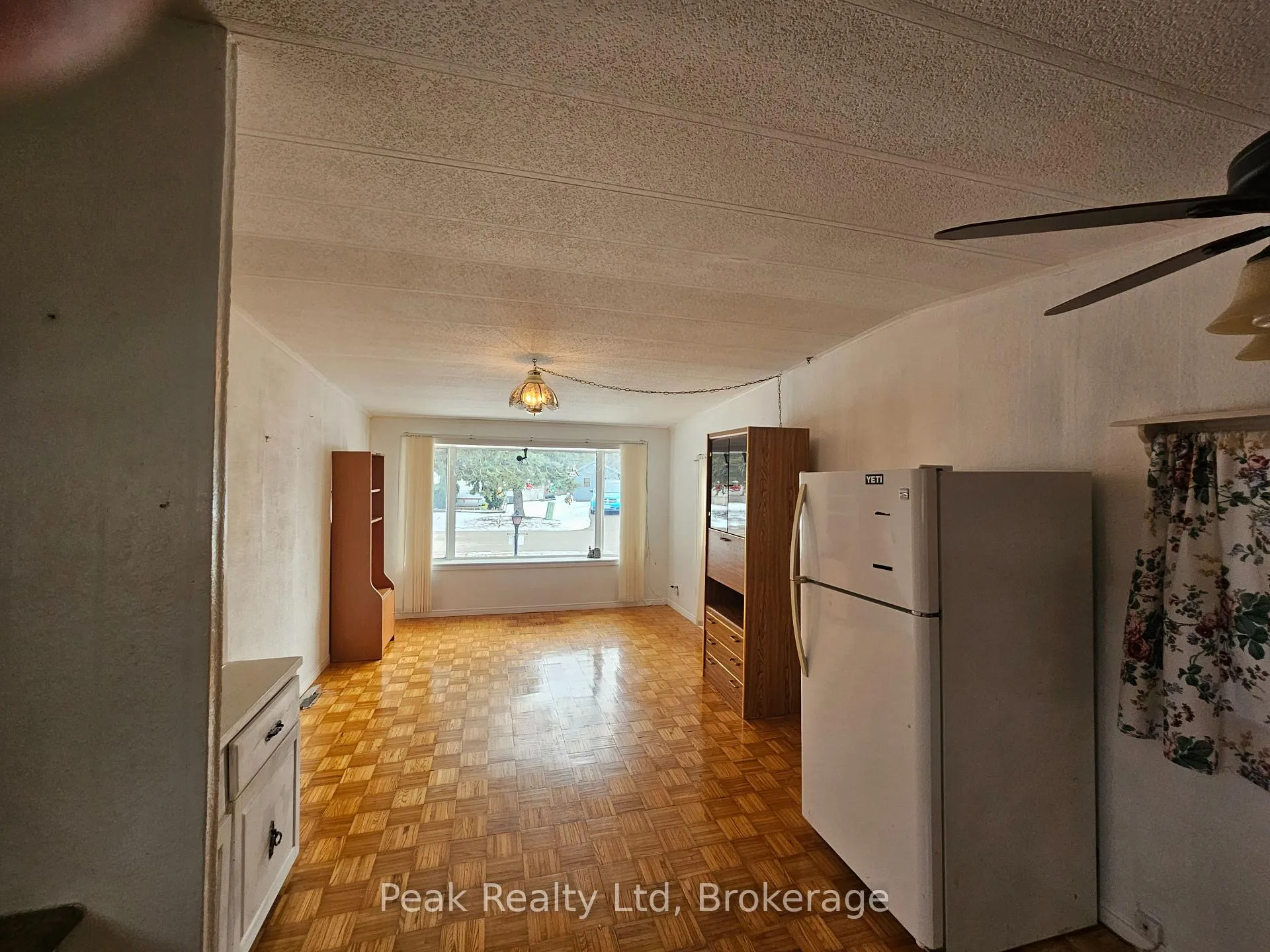 Photo 3 of 172 Birch Street, Perth East, Crystal Lake — HOMEH