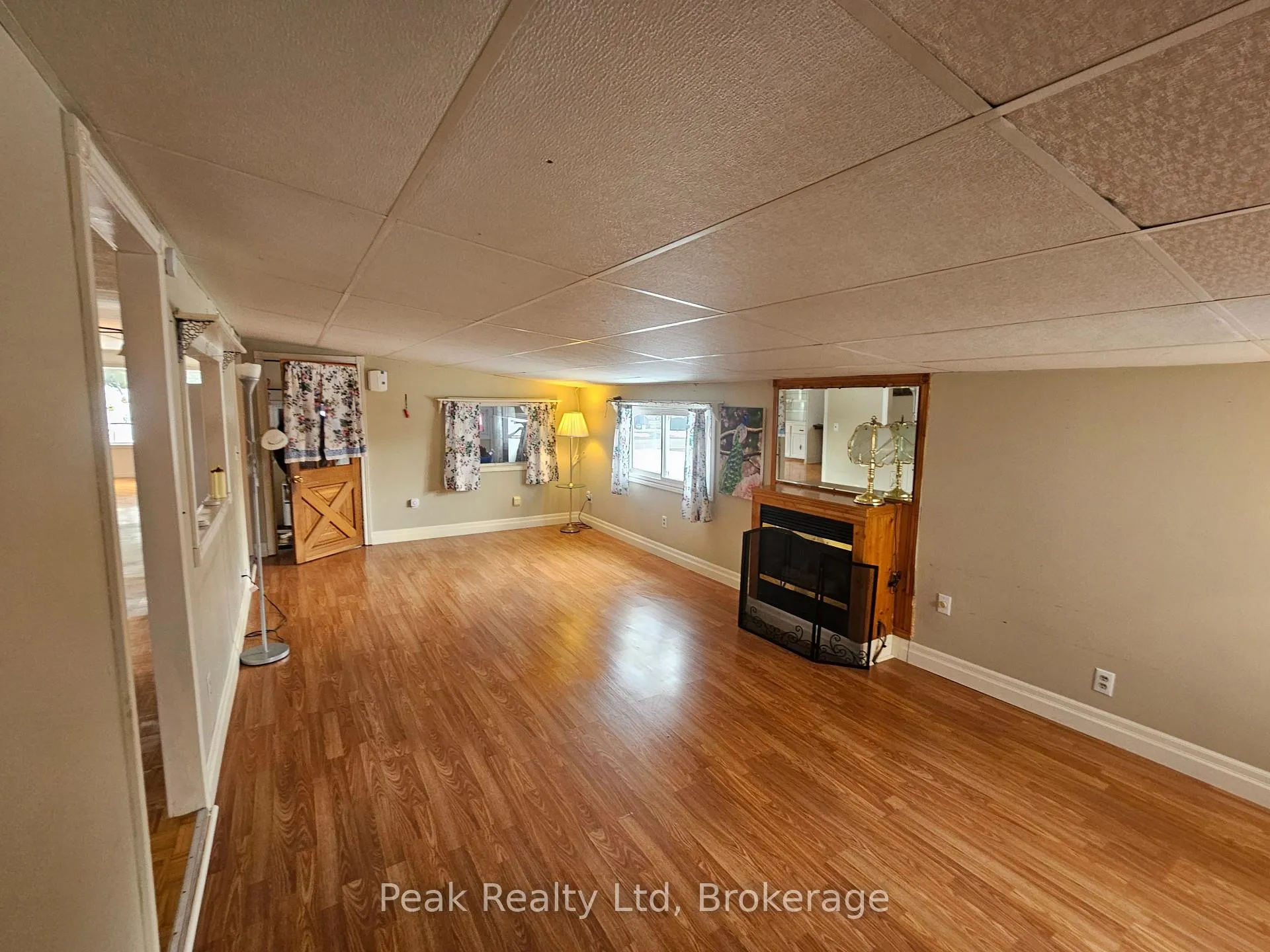 Photo 4 of 172 Birch Street, Perth East, Crystal Lake — HOMEH