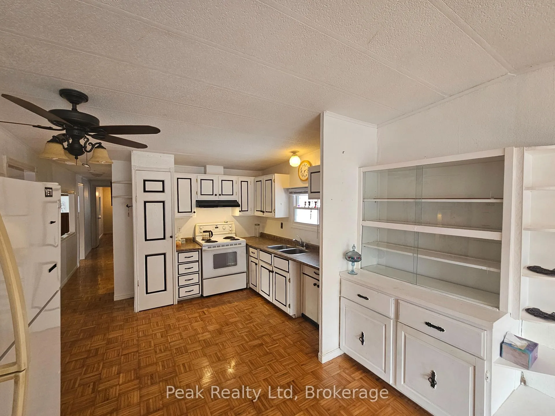 Photo 6 of 172 Birch Street, Perth East, Crystal Lake — HOMEH
