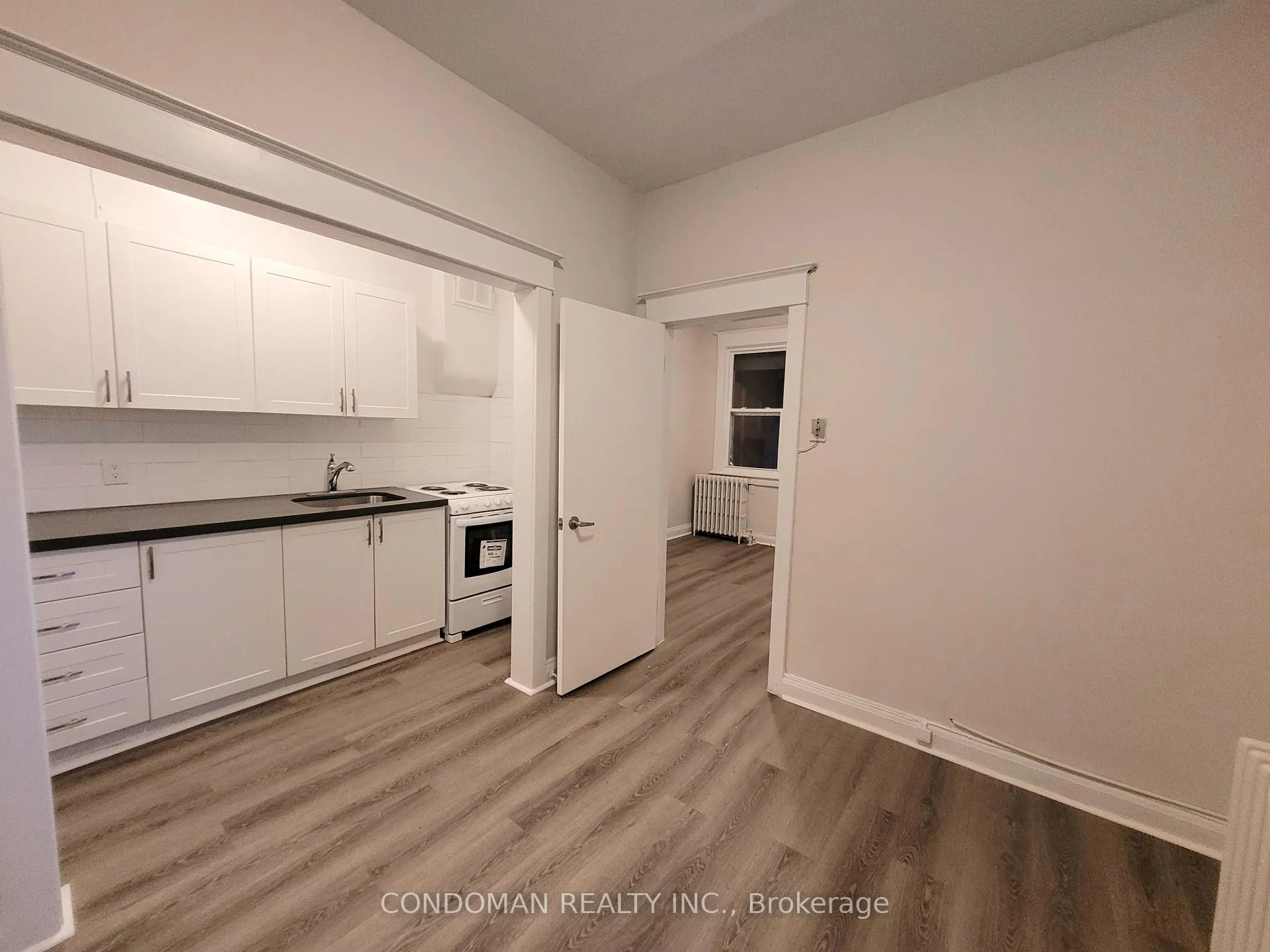 Photo 5 of Unit 2, 133 John Street S, Hamilton, Corktown — HOMEH