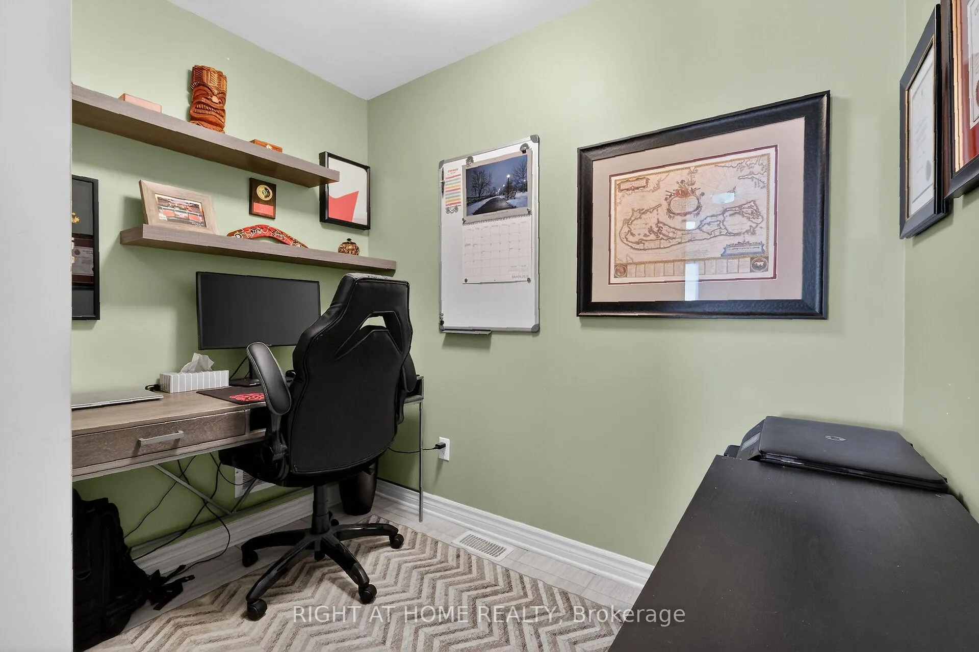 Photo 6 of 570 Labrador Crescent, Ottawa, Blossom Park/Kemp Park/Findlay Creek — HOMEH