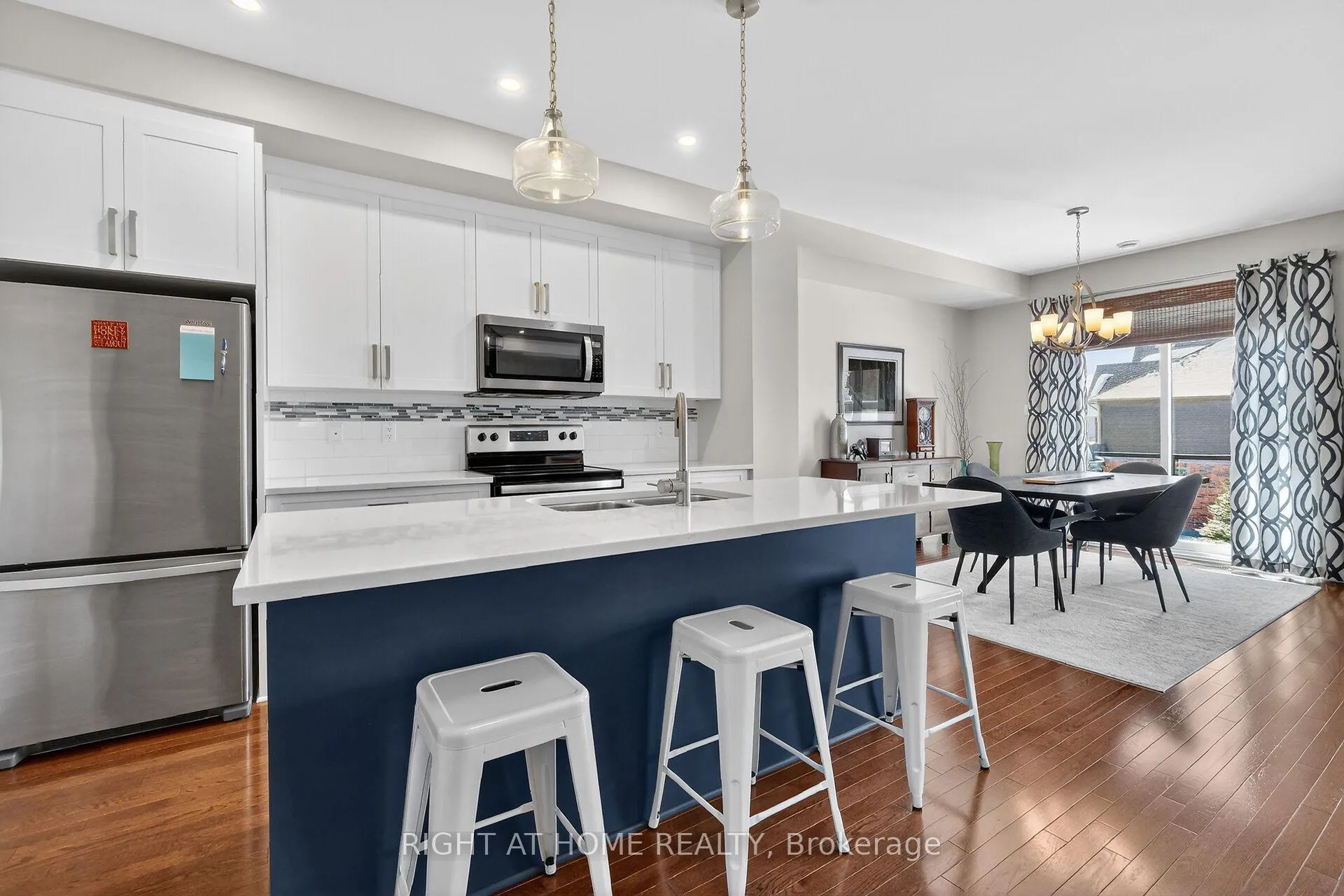 Photo 11 of 570 Labrador Crescent, Ottawa, Blossom Park/Kemp Park/Findlay Creek — HOMEH