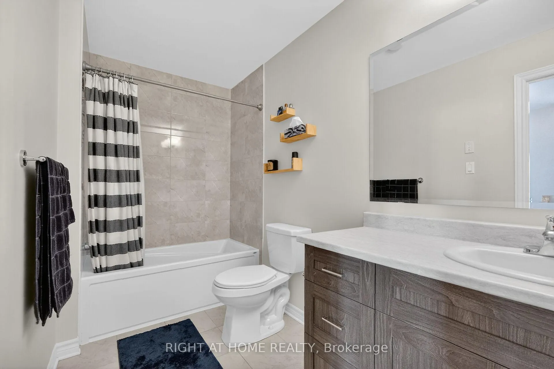 Photo 25 of 570 Labrador Crescent, Ottawa, Blossom Park/Kemp Park/Findlay Creek — HOMEH