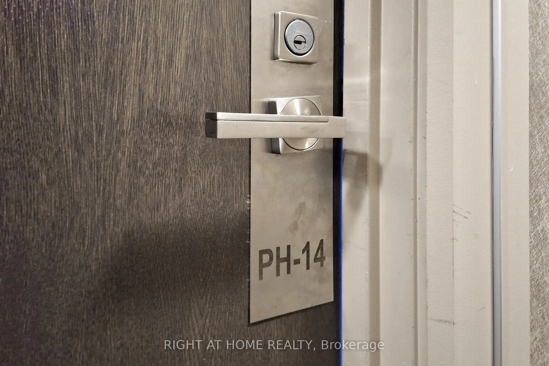 Photo 6 of 95 North Park Road, Vaughan, Beverley Glen — HOMEH
