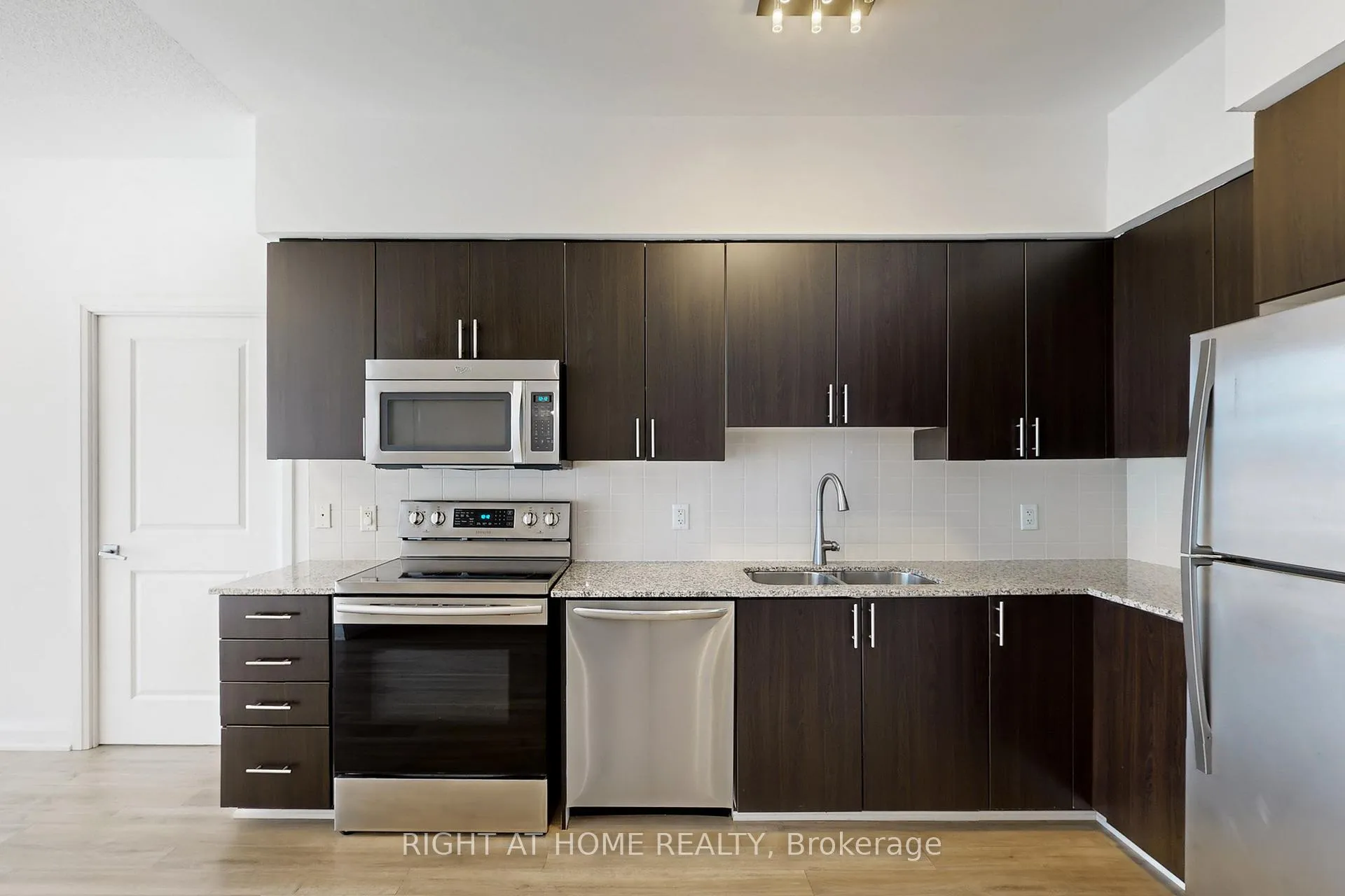 Photo 10 of 95 North Park Road, Vaughan, Beverley Glen — HOMEH