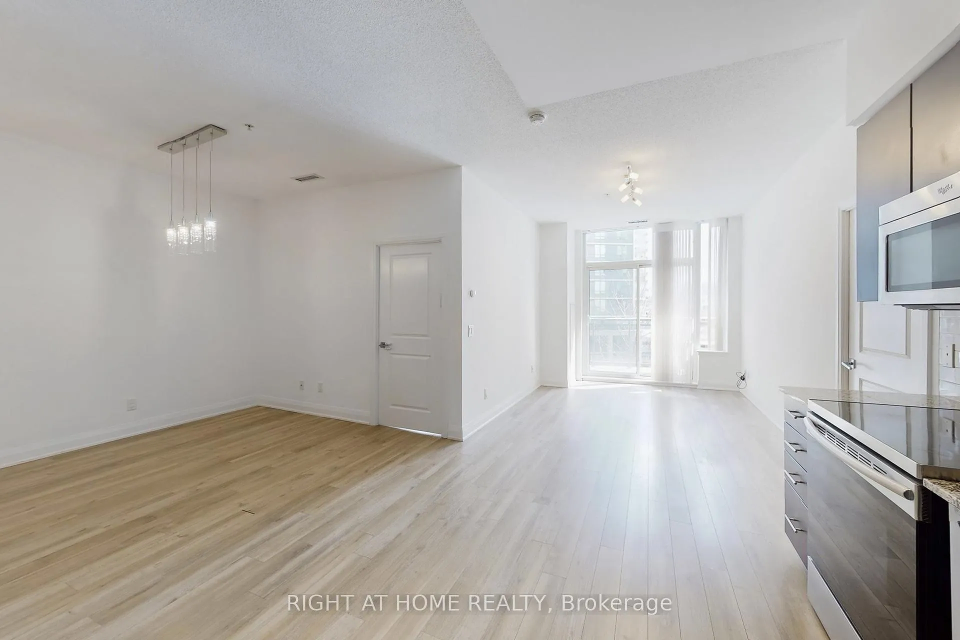 Photo 12 of 95 North Park Road, Vaughan, Beverley Glen — HOMEH