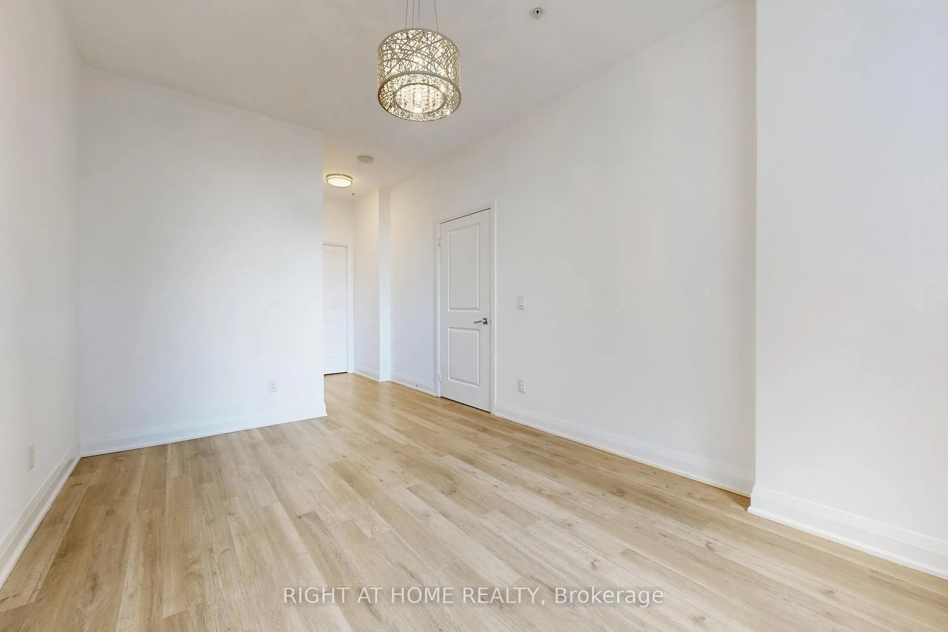 Photo 19 of 95 North Park Road, Vaughan, Beverley Glen — HOMEH