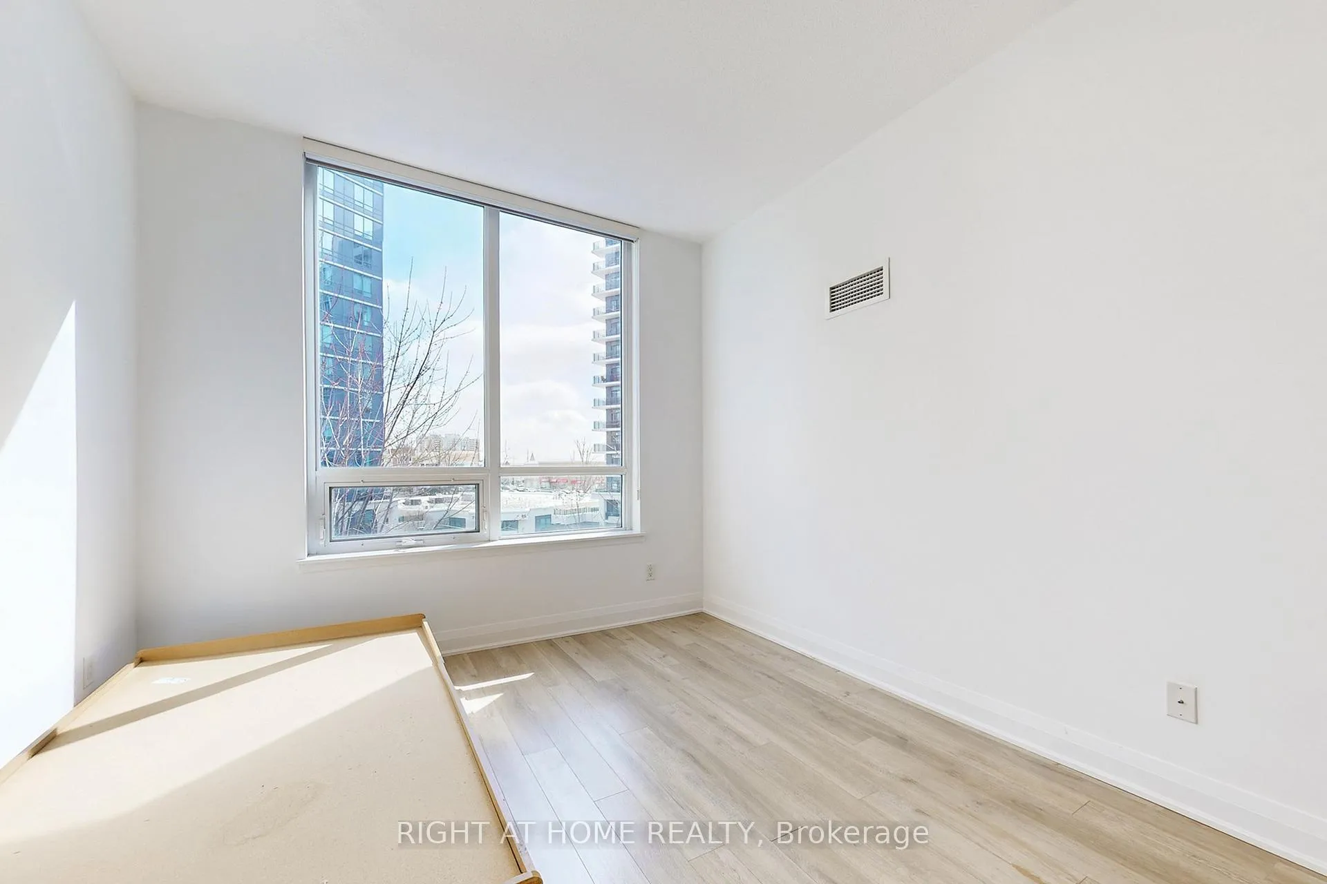 Photo 26 of 95 North Park Road, Vaughan, Beverley Glen — HOMEH