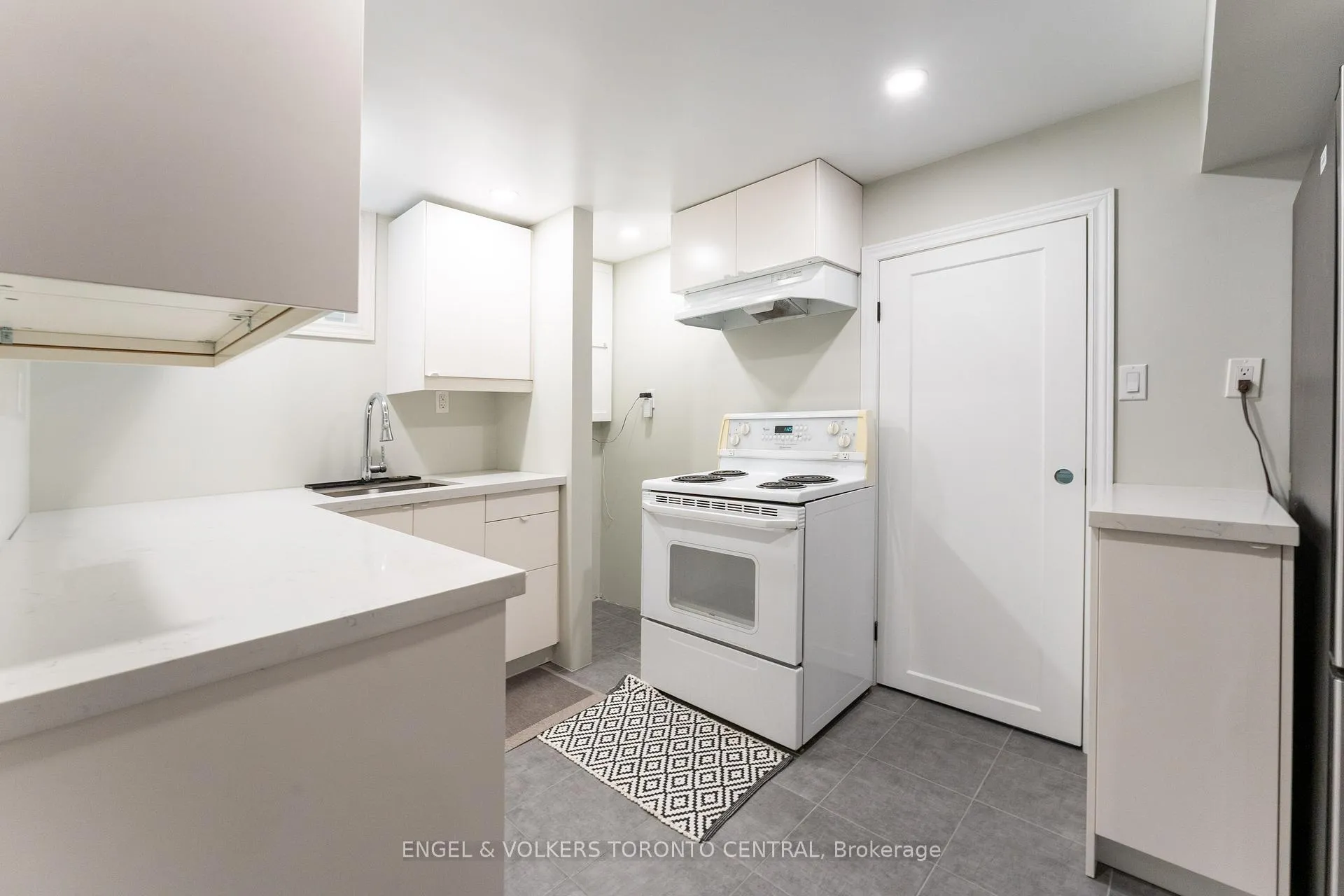 Photo 11 of Unit BSMT, 767 Phillip Murray Avenue, Oshawa, Lakeview — HOMEH