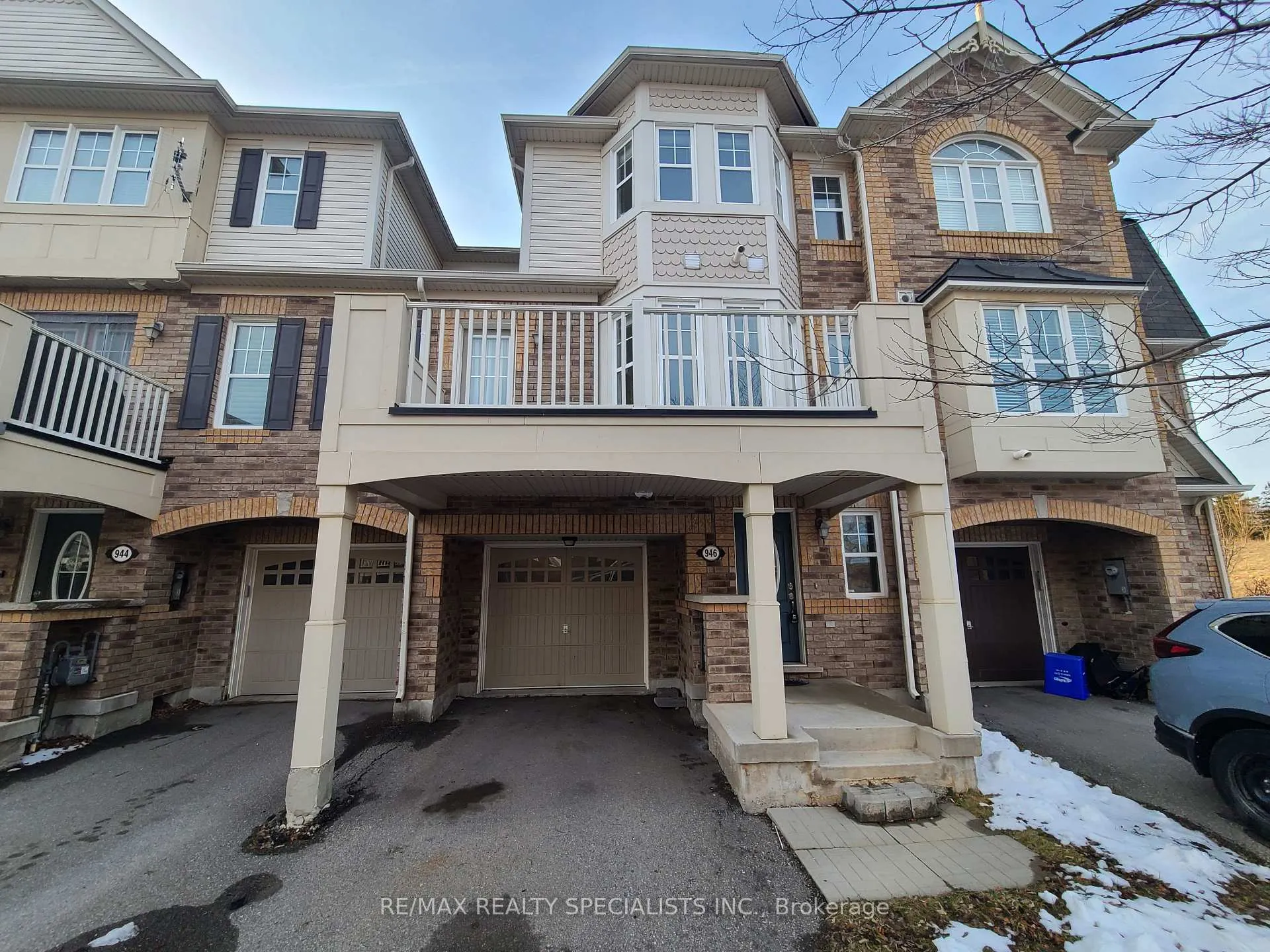 Photo 2 of 946 Brassard Circle, Milton, Willmott — HOMEH