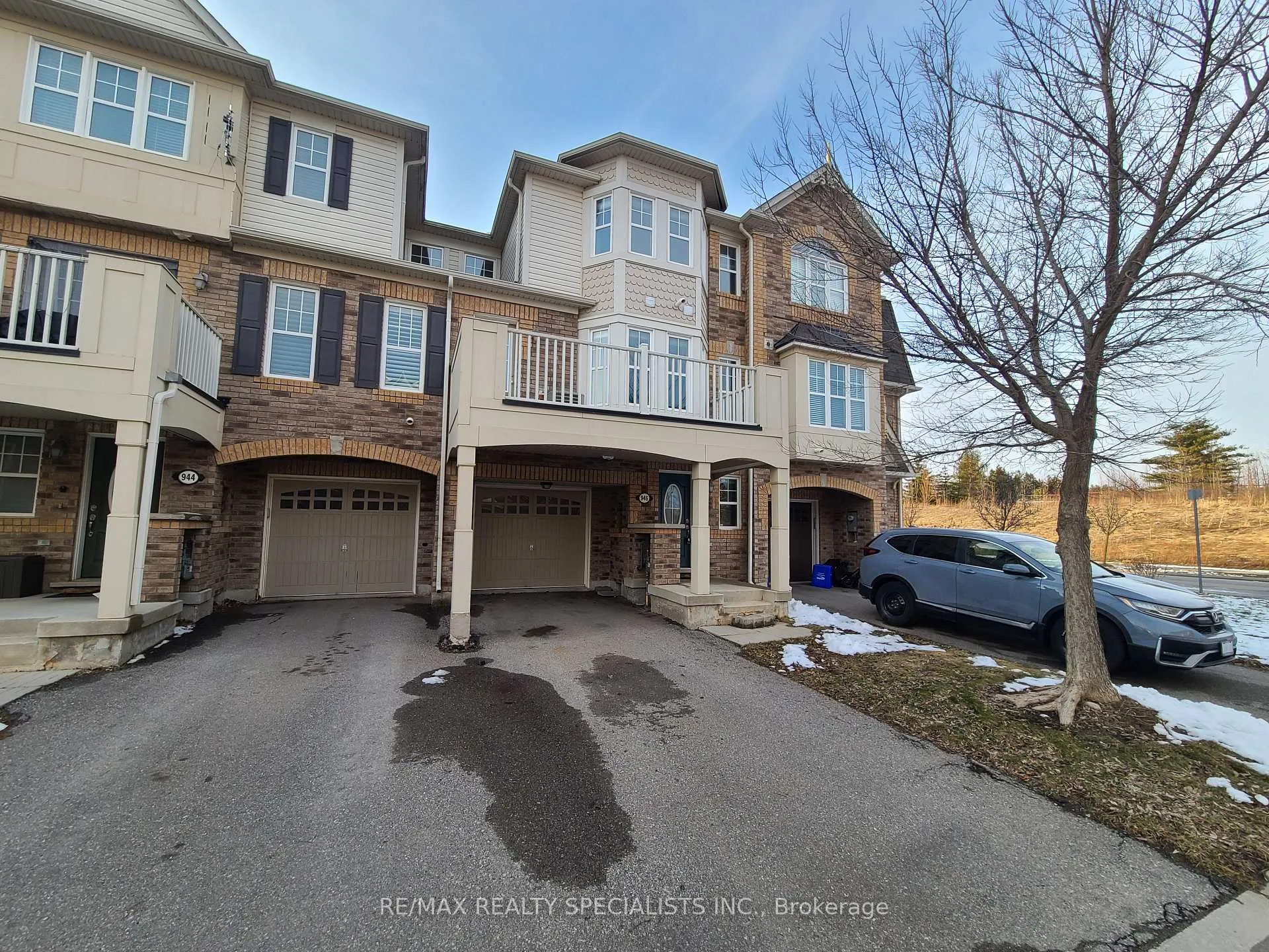 Photo 3 of 946 Brassard Circle, Milton, Willmott — HOMEH