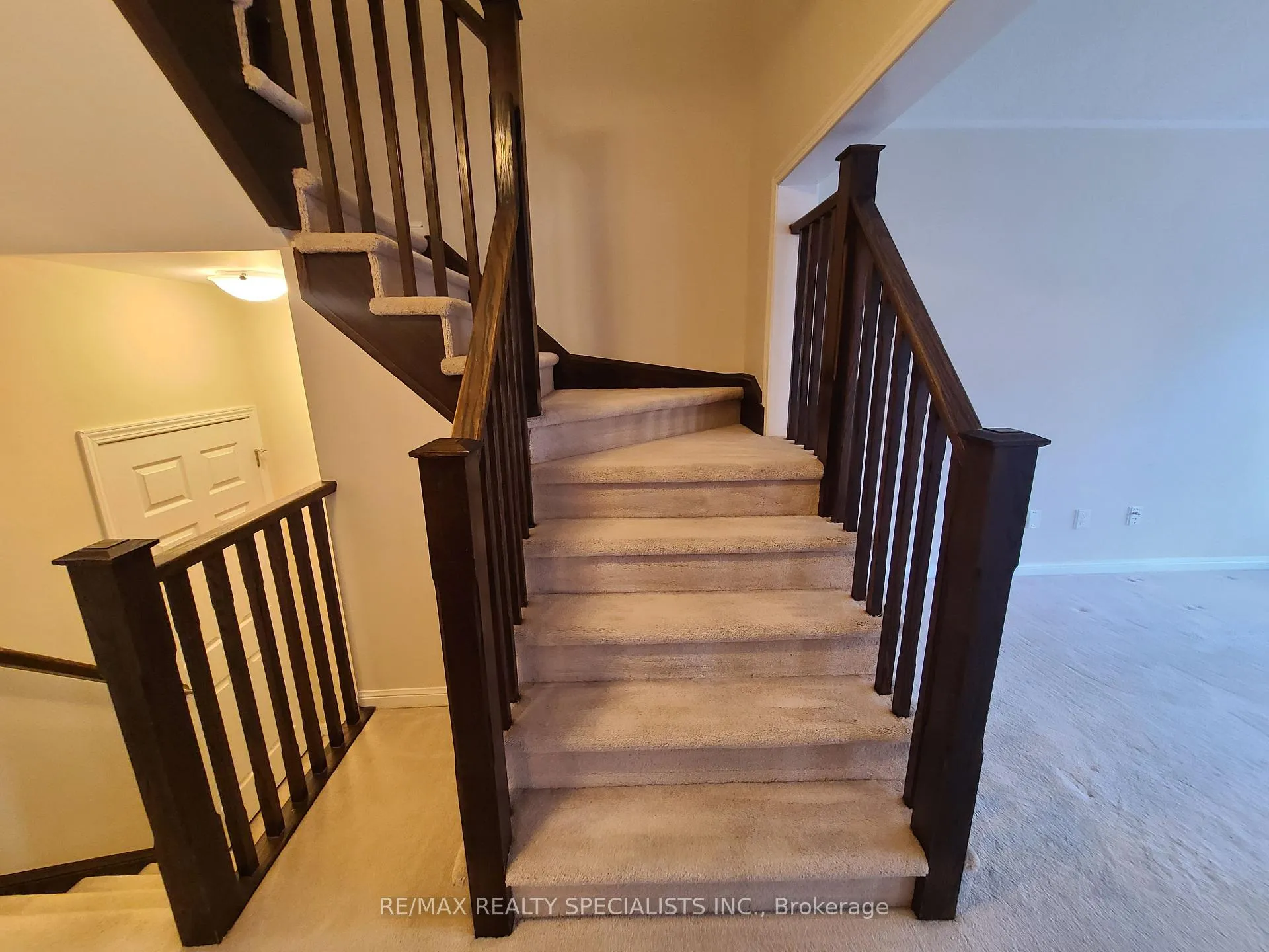 Photo 22 of 946 Brassard Circle, Milton, Willmott — HOMEH