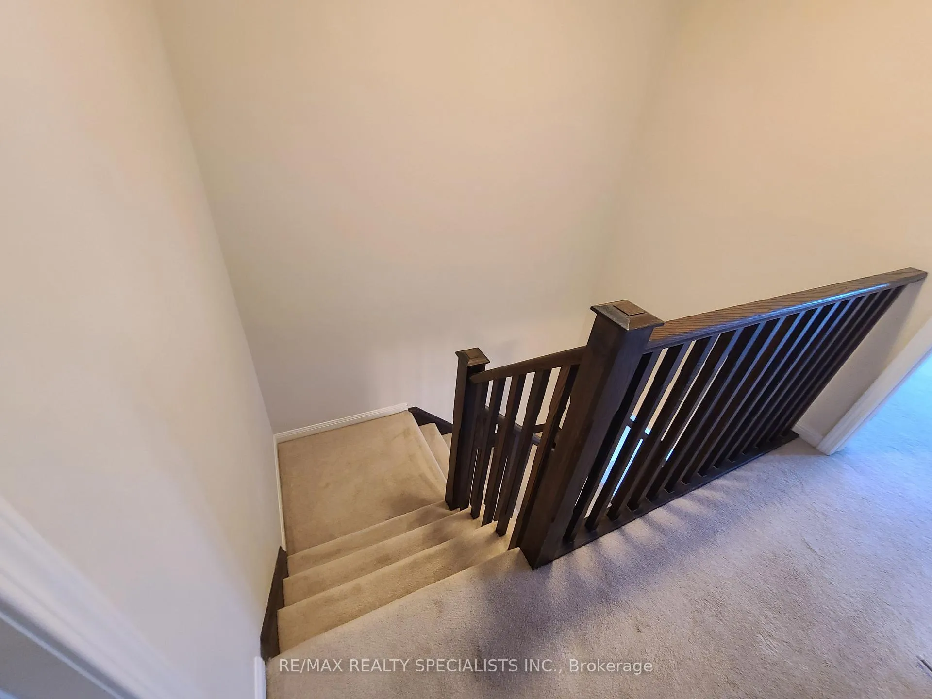 Photo 23 of 946 Brassard Circle, Milton, Willmott — HOMEH