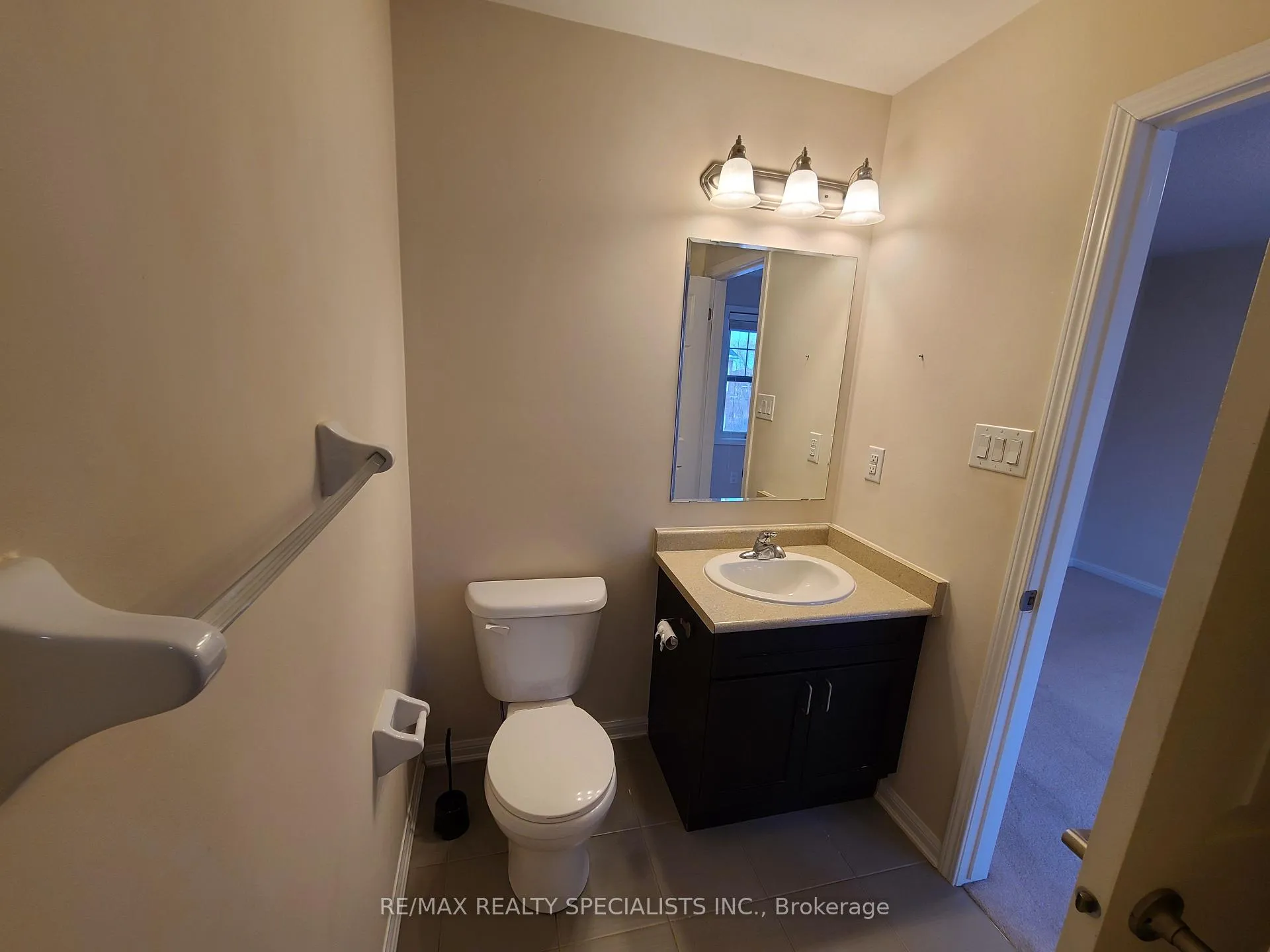 Photo 34 of 946 Brassard Circle, Milton, Willmott — HOMEH