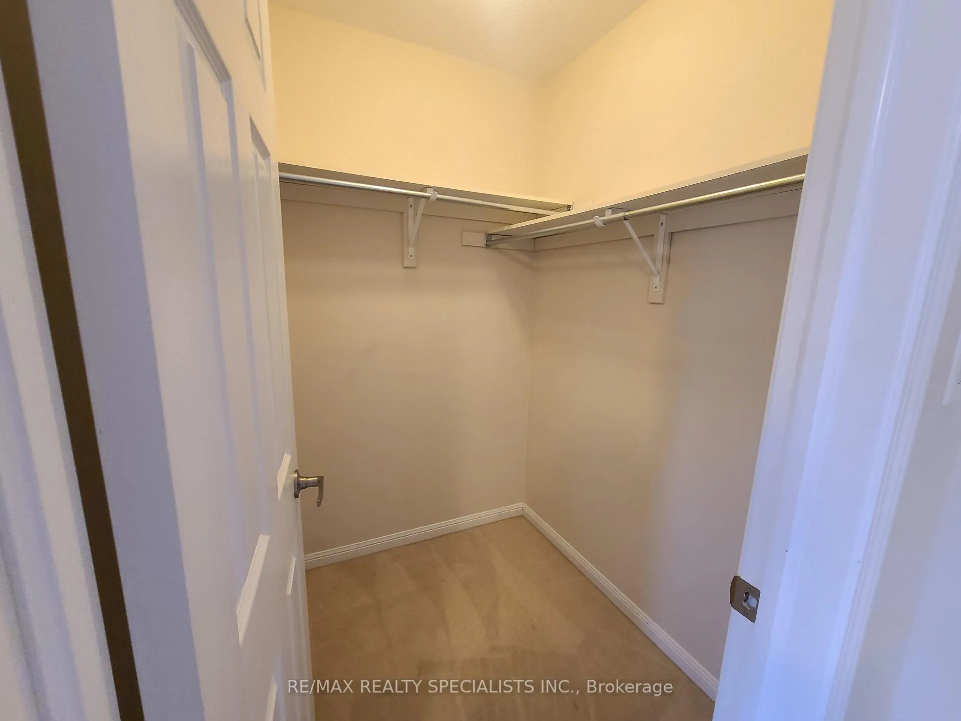 Photo 35 of 946 Brassard Circle, Milton, Willmott — HOMEH