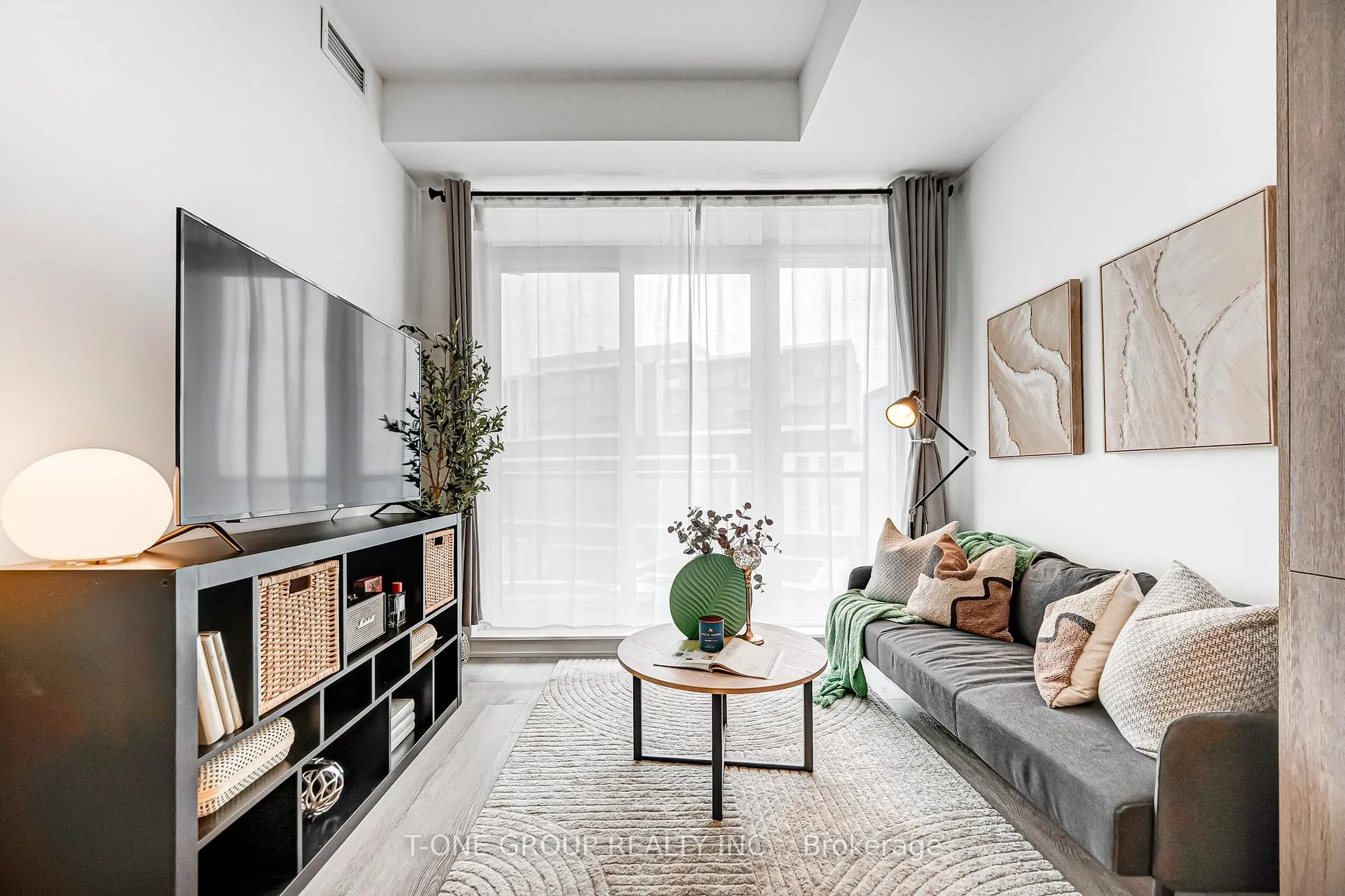 Front of Unit 1409, 8119 Birchmount Road