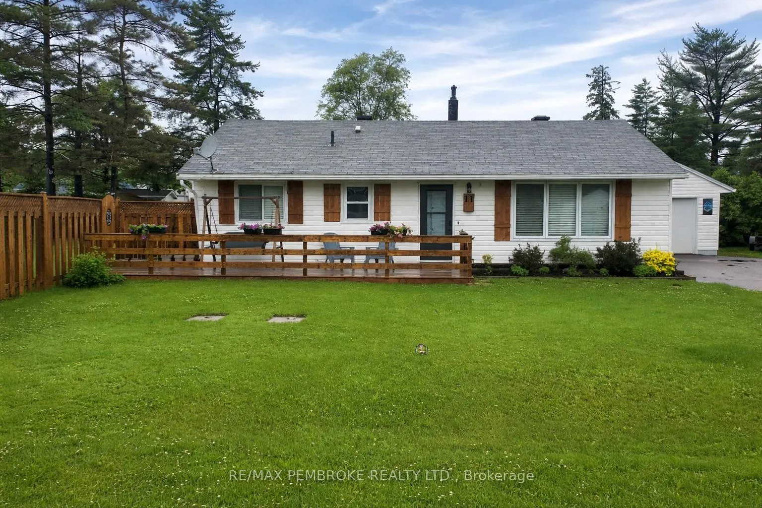 Photo 1 of 11 Michael Crescent, Petawawa — HOMEH