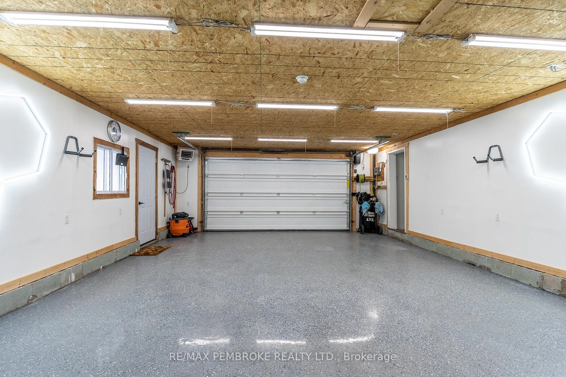 Photo 40 of 11 Michael Crescent, Petawawa — HOMEH