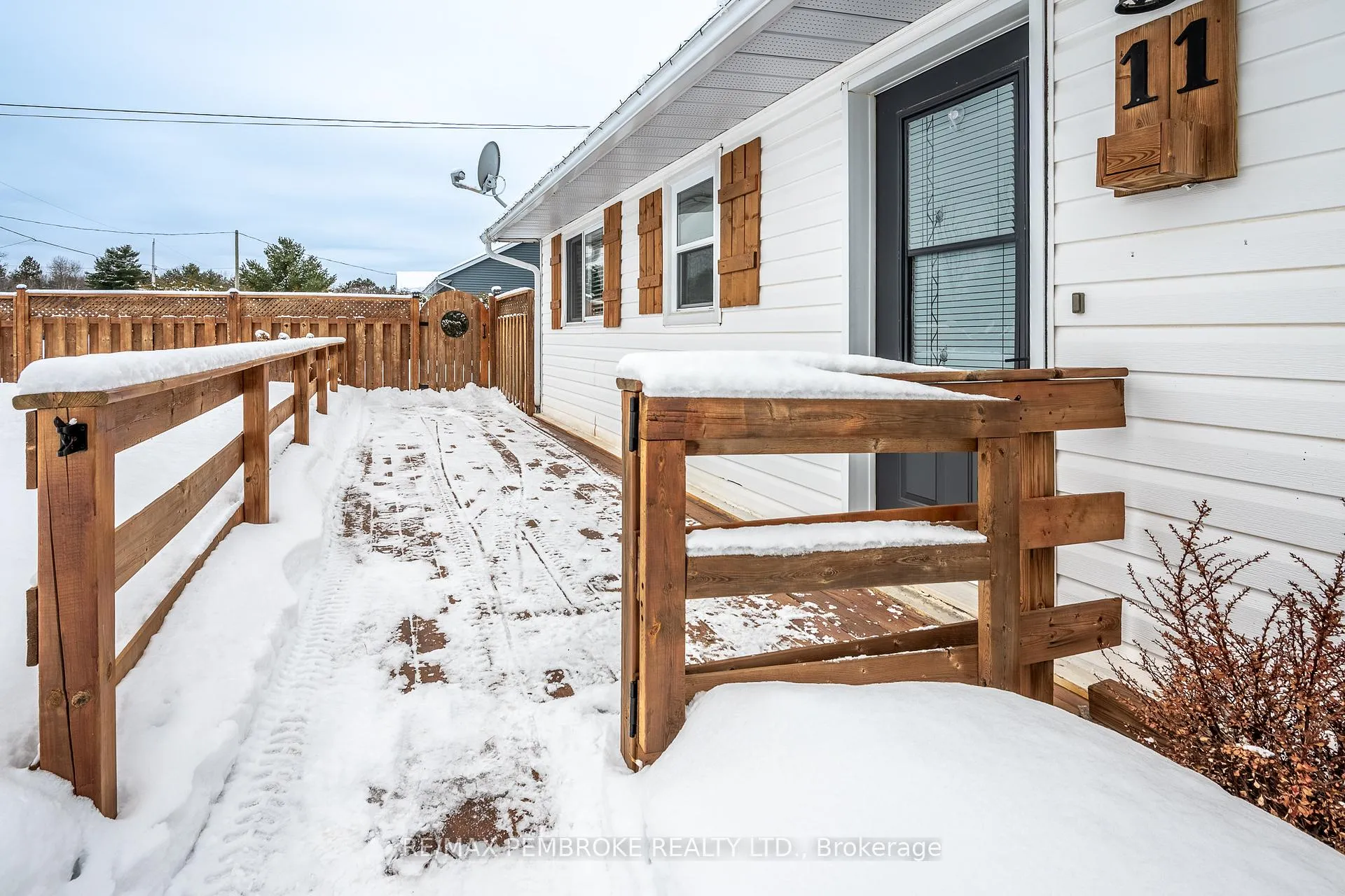 Photo 41 of 11 Michael Crescent, Petawawa — HOMEH