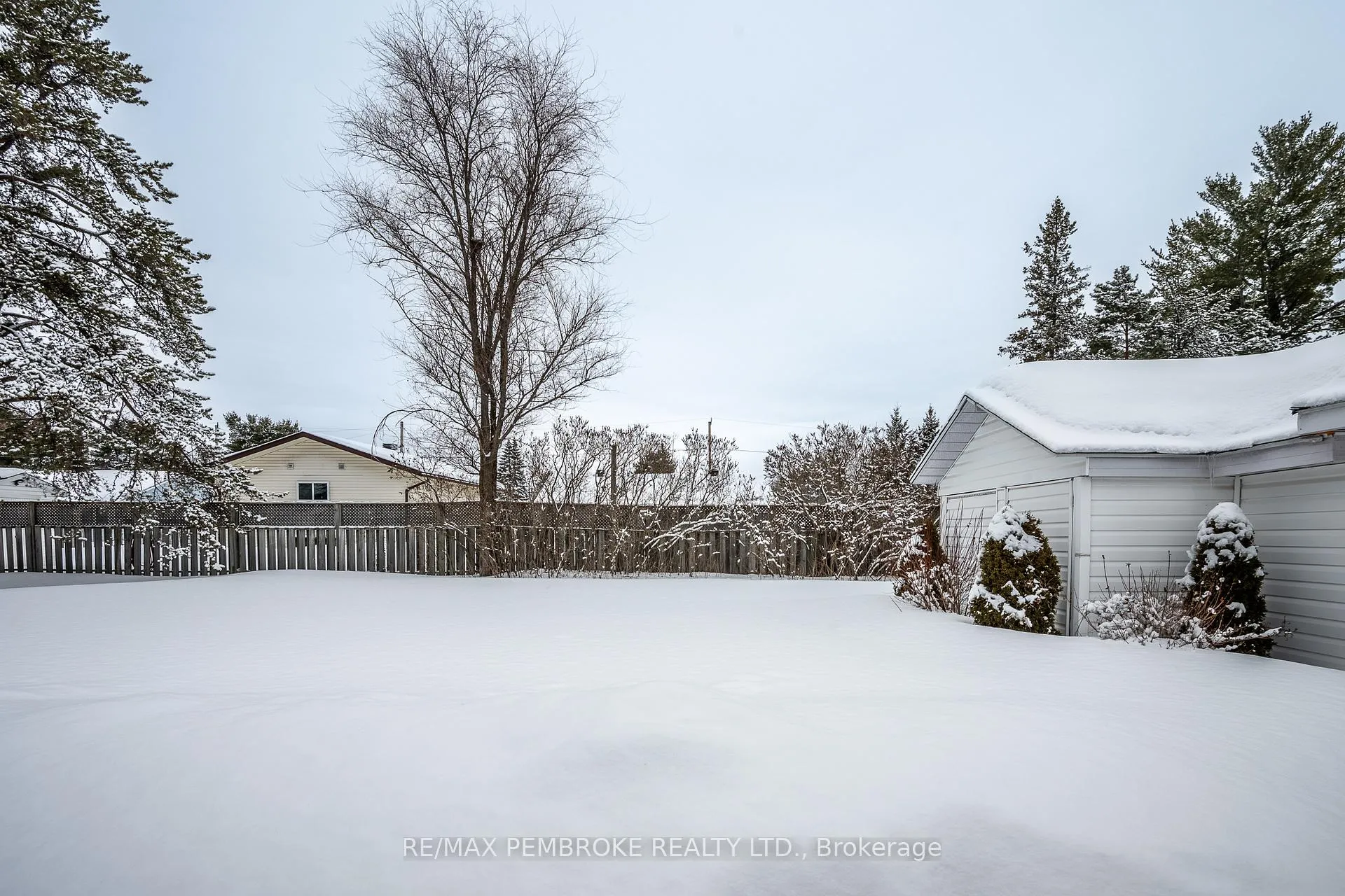 Photo 48 of 11 Michael Crescent, Petawawa — HOMEH