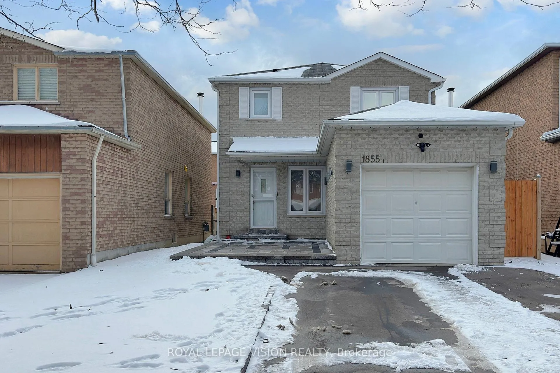 Photo 1 of 1855 Ashford Drive, Pickering, Village East — HOMEH