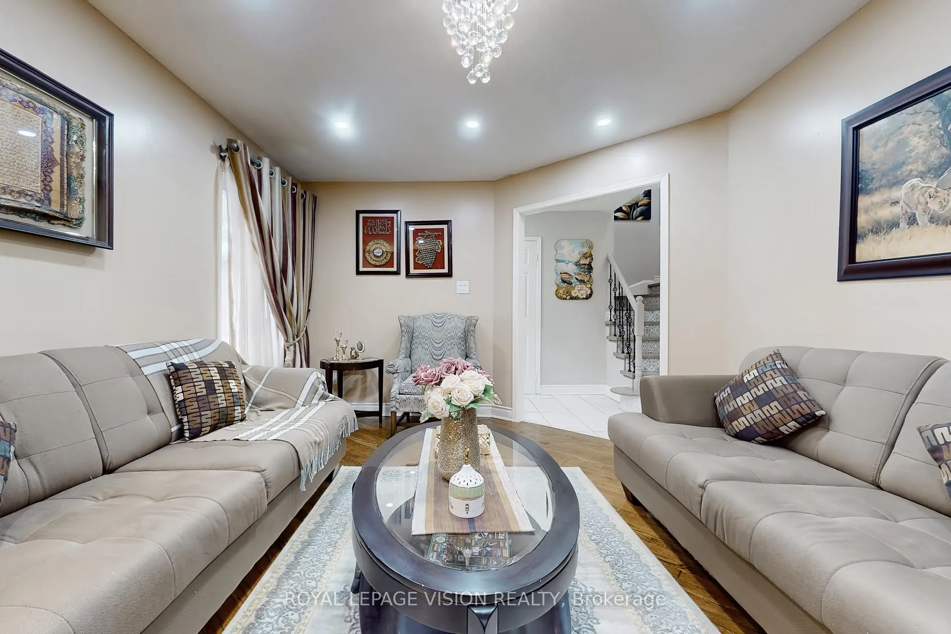 Photo 5 of 1855 Ashford Drive, Pickering, Village East — HOMEH