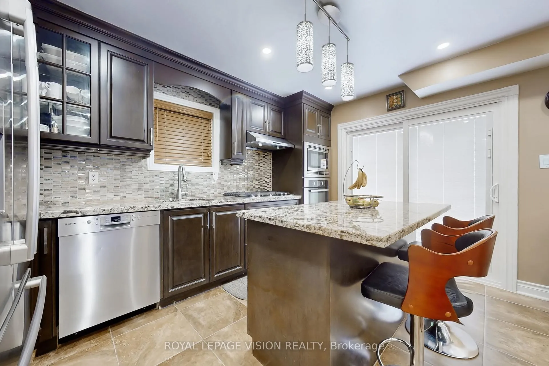 Photo 11 of 1855 Ashford Drive, Pickering, Village East — HOMEH
