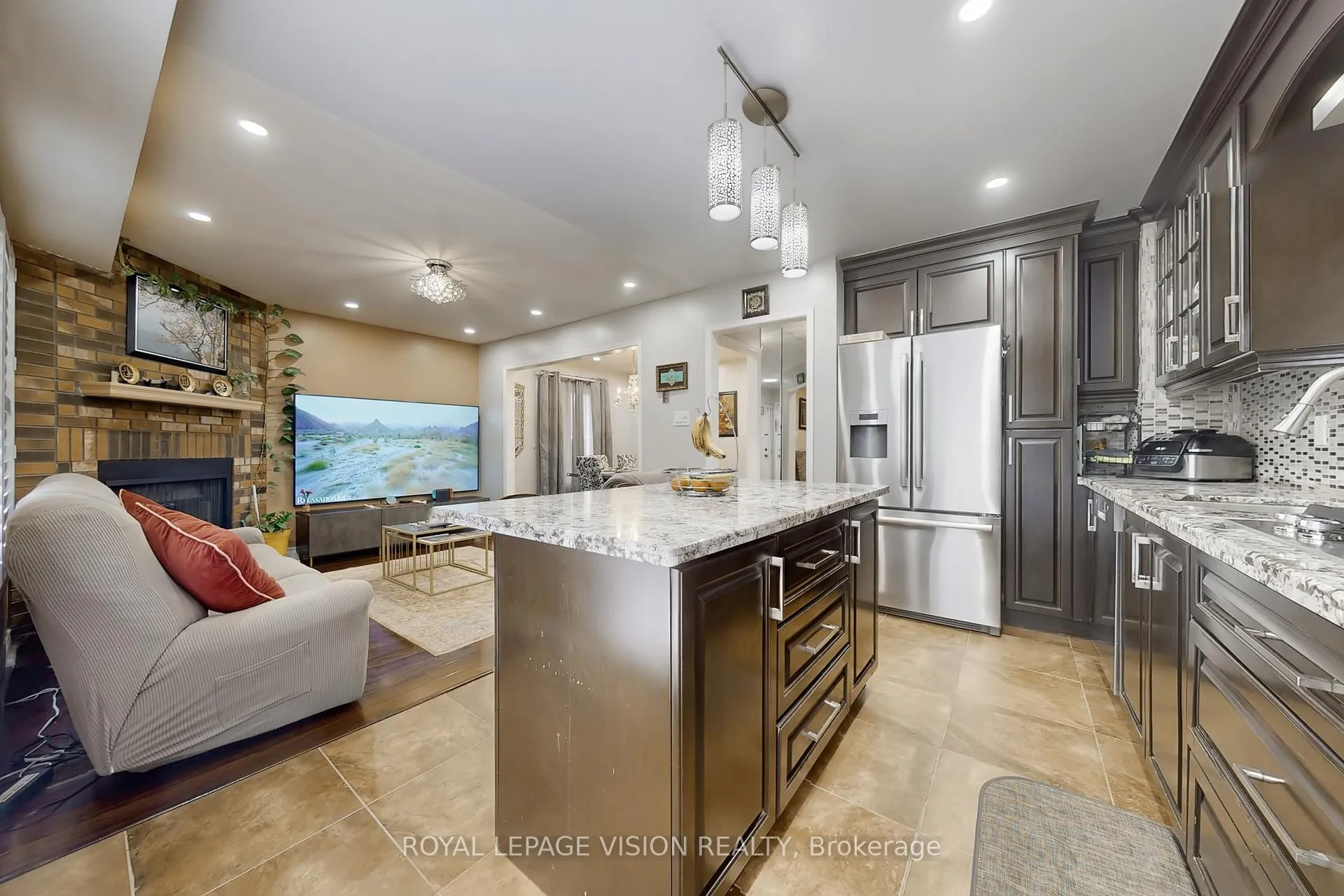 Photo 14 of 1855 Ashford Drive, Pickering, Village East — HOMEH