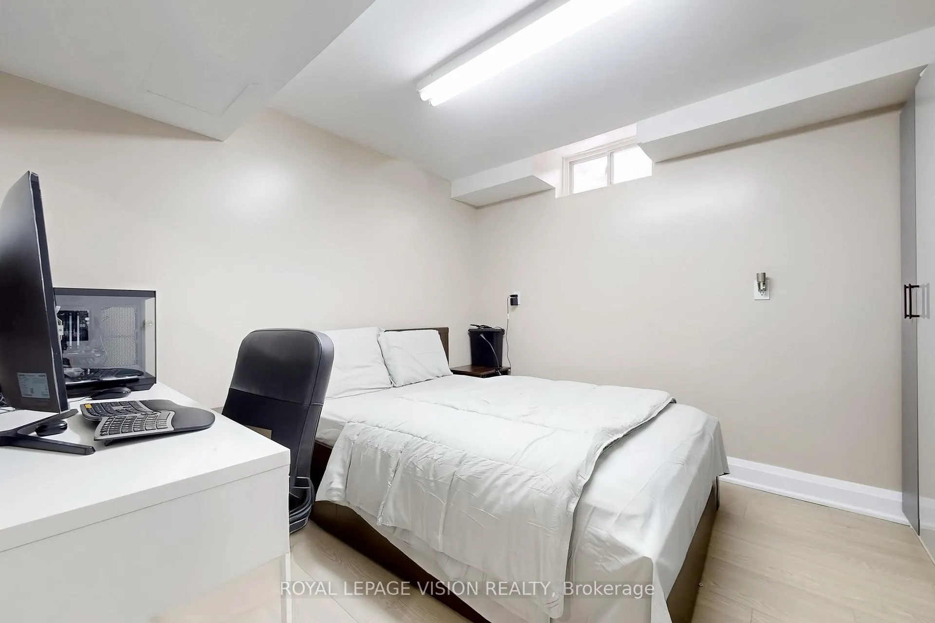 Photo 31 of 1855 Ashford Drive, Pickering, Village East — HOMEH