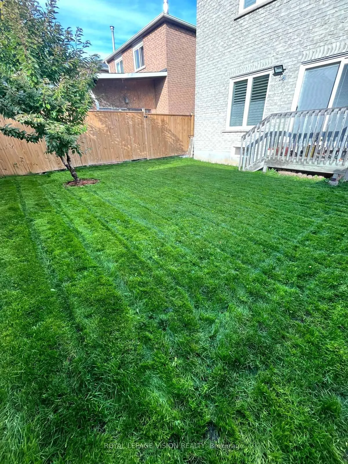 Photo 39 of 1855 Ashford Drive, Pickering, Village East — HOMEH