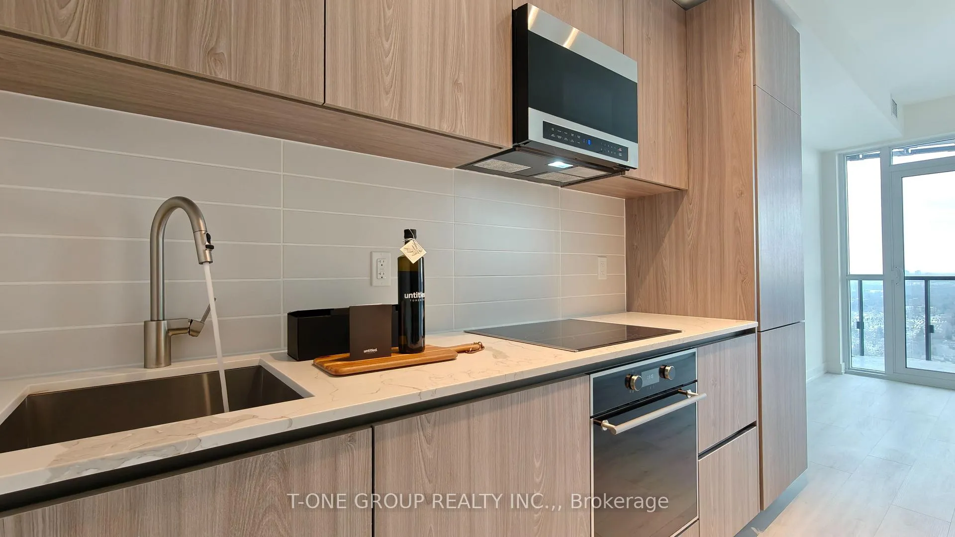 Photo 4 of Unit 3111, 110 Broadway Avenue, Toronto, Mount Pleasant West — HOMEH