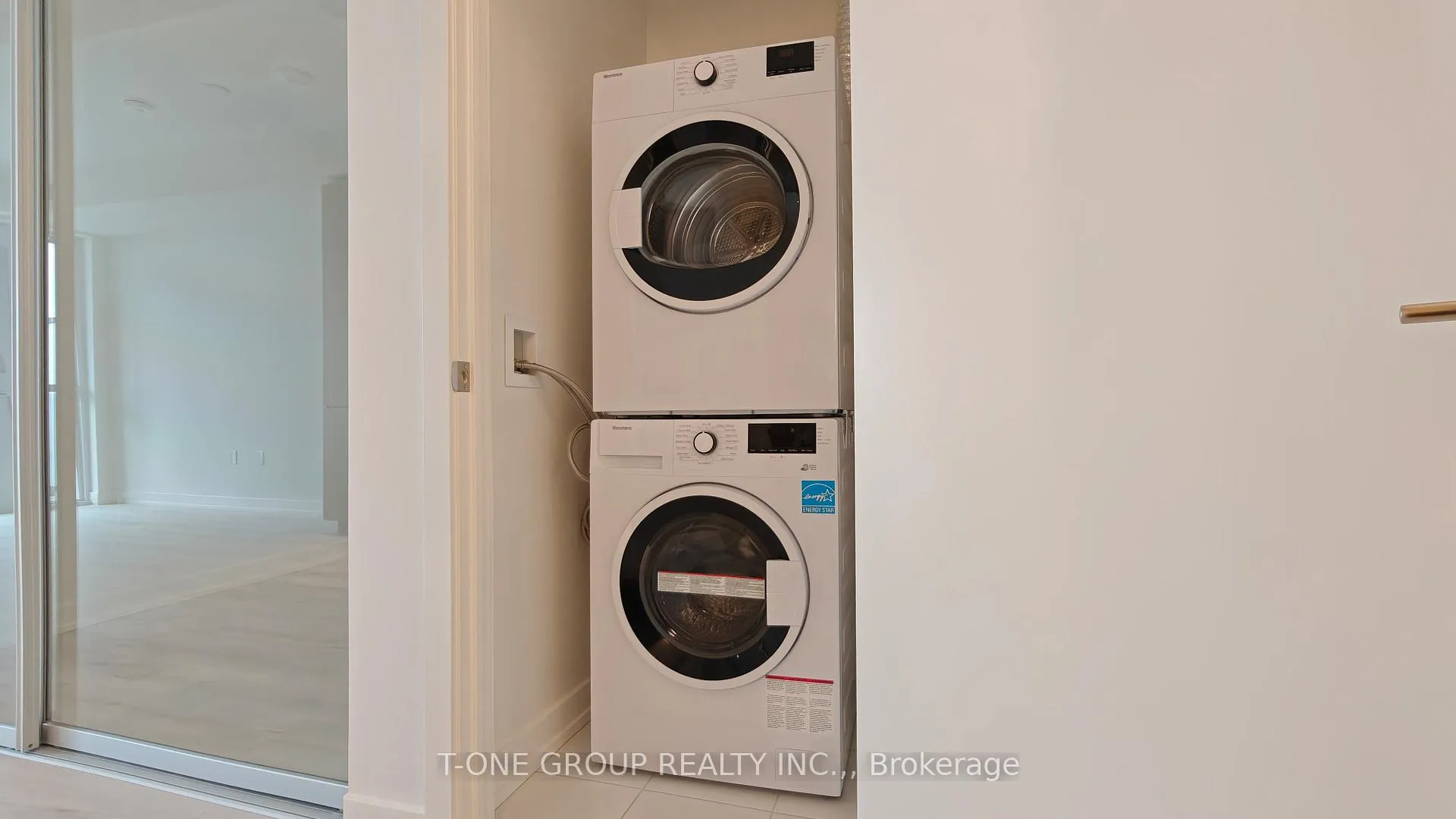 Photo 13 of Unit 3111, 110 Broadway Avenue, Toronto, Mount Pleasant West — HOMEH