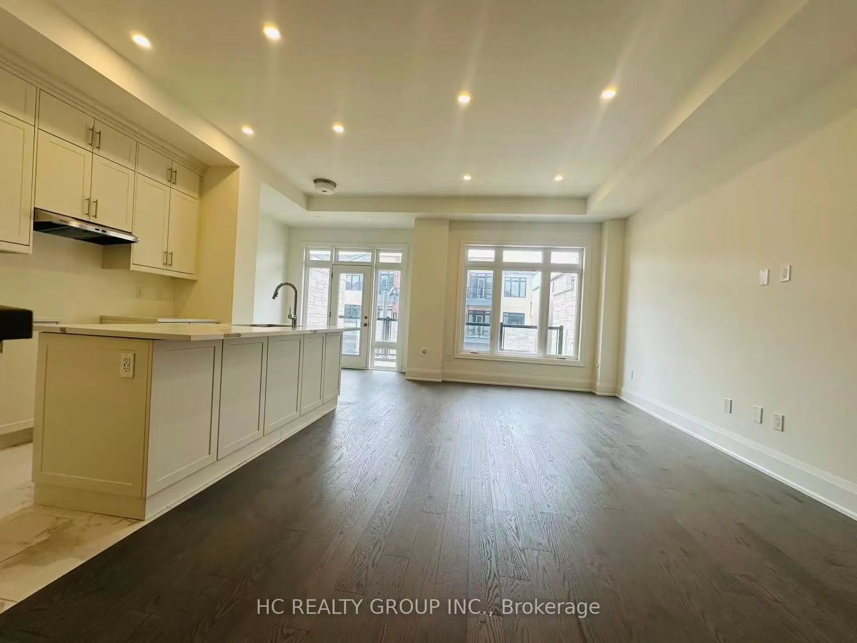 Photo 3 of 3303 Azam Way, Oakville, Glenorchy — HOMEH